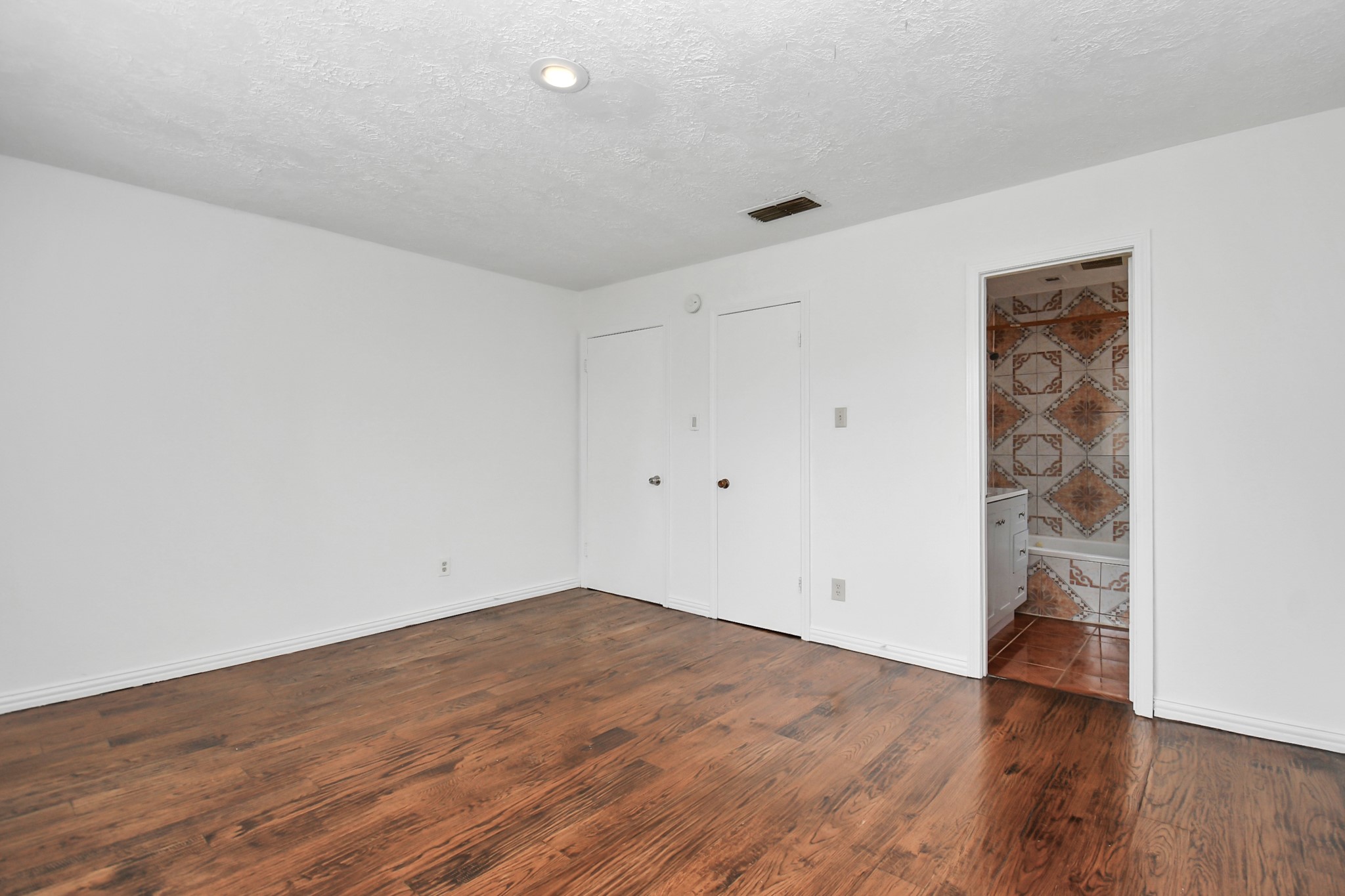 10131 Kent Towne Ln Property Photo 32
