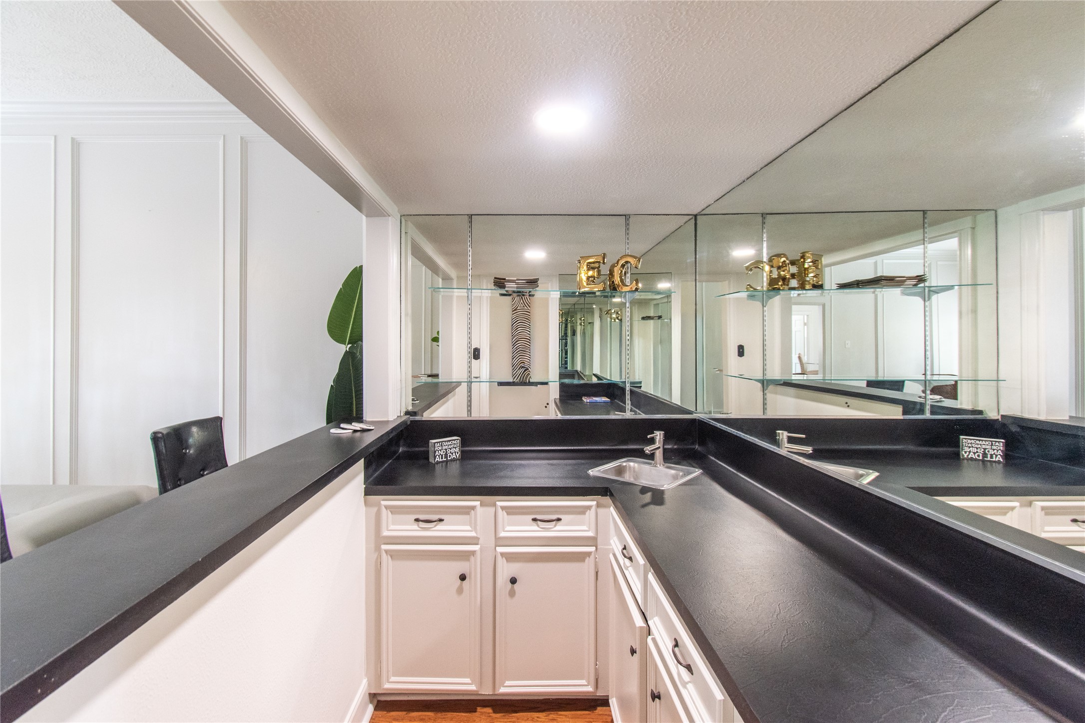 17511 Hidden Forest Circle Property Photo 14