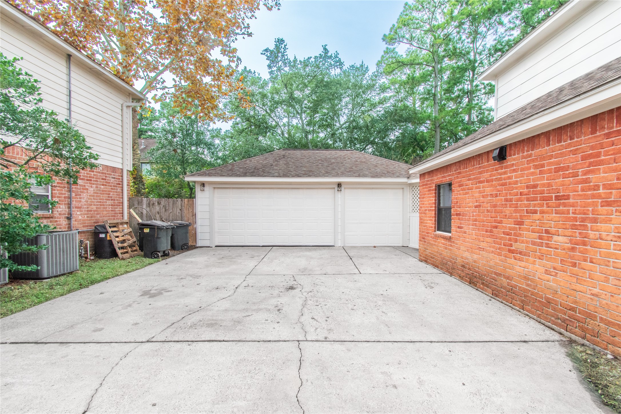 17511 Hidden Forest Circle Property Photo 48