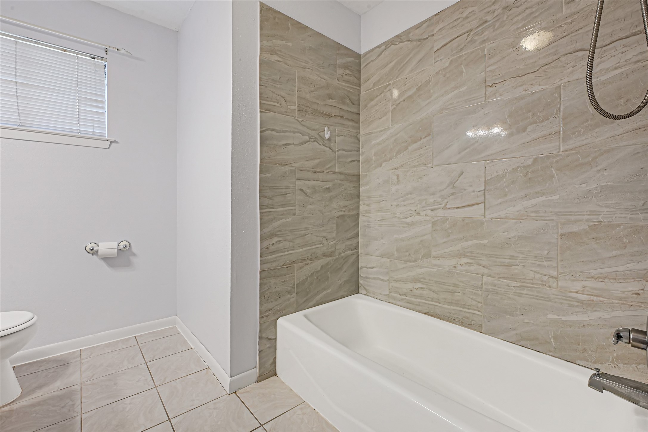 3816 Newton Drive Property Photo 13