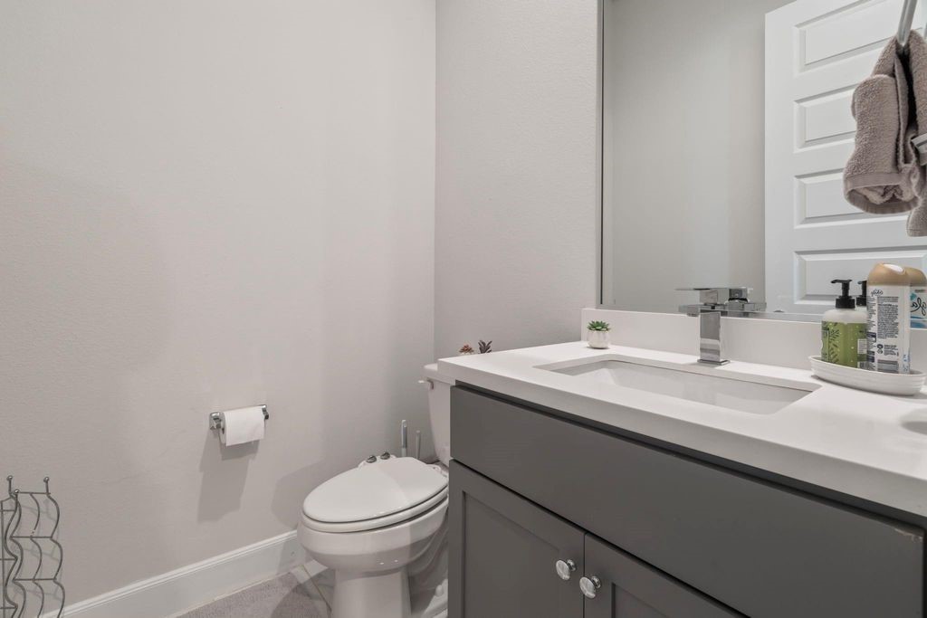 316 Jensen Drive Property Photo 17