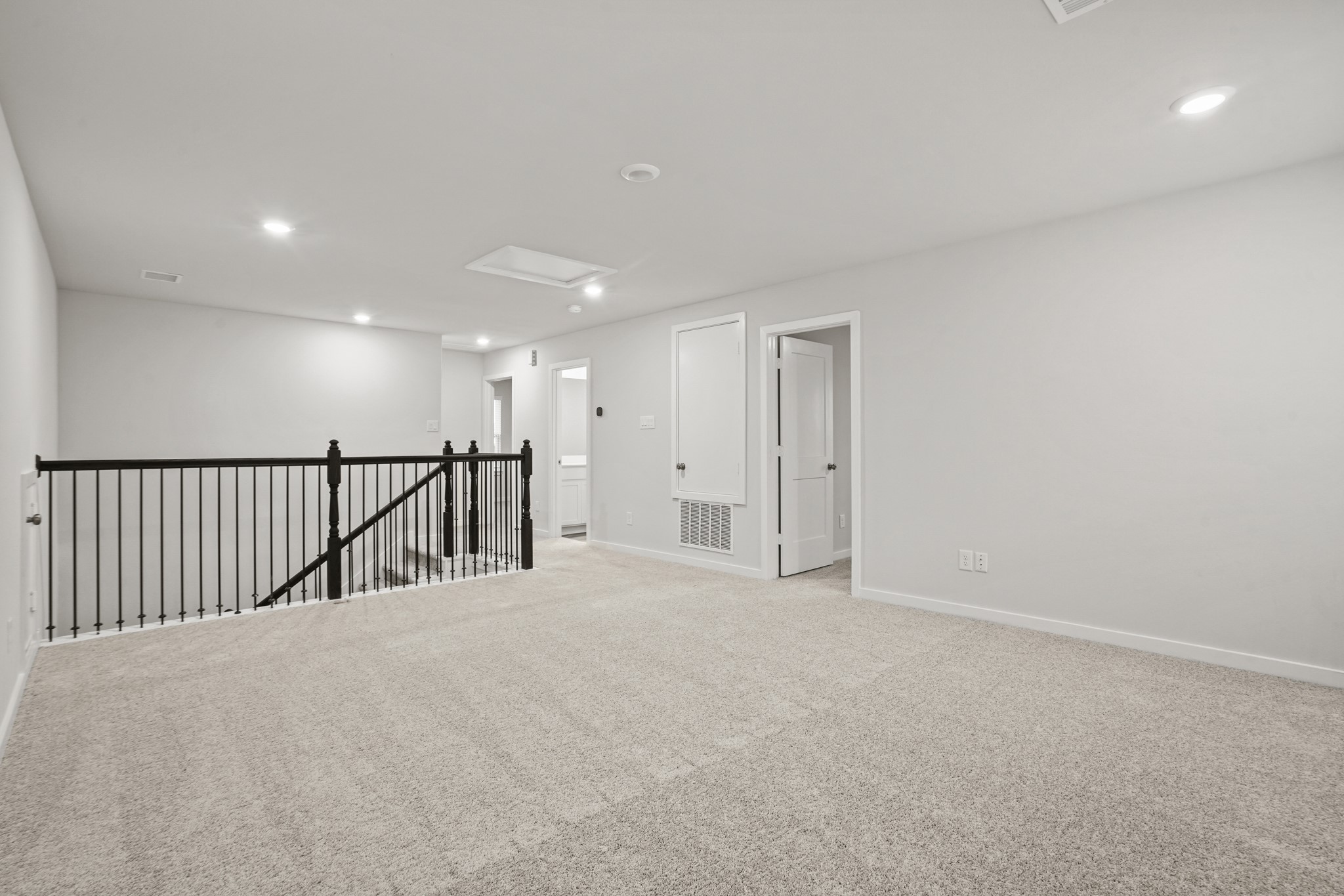 17234 White Peace Drive Property Photo 15