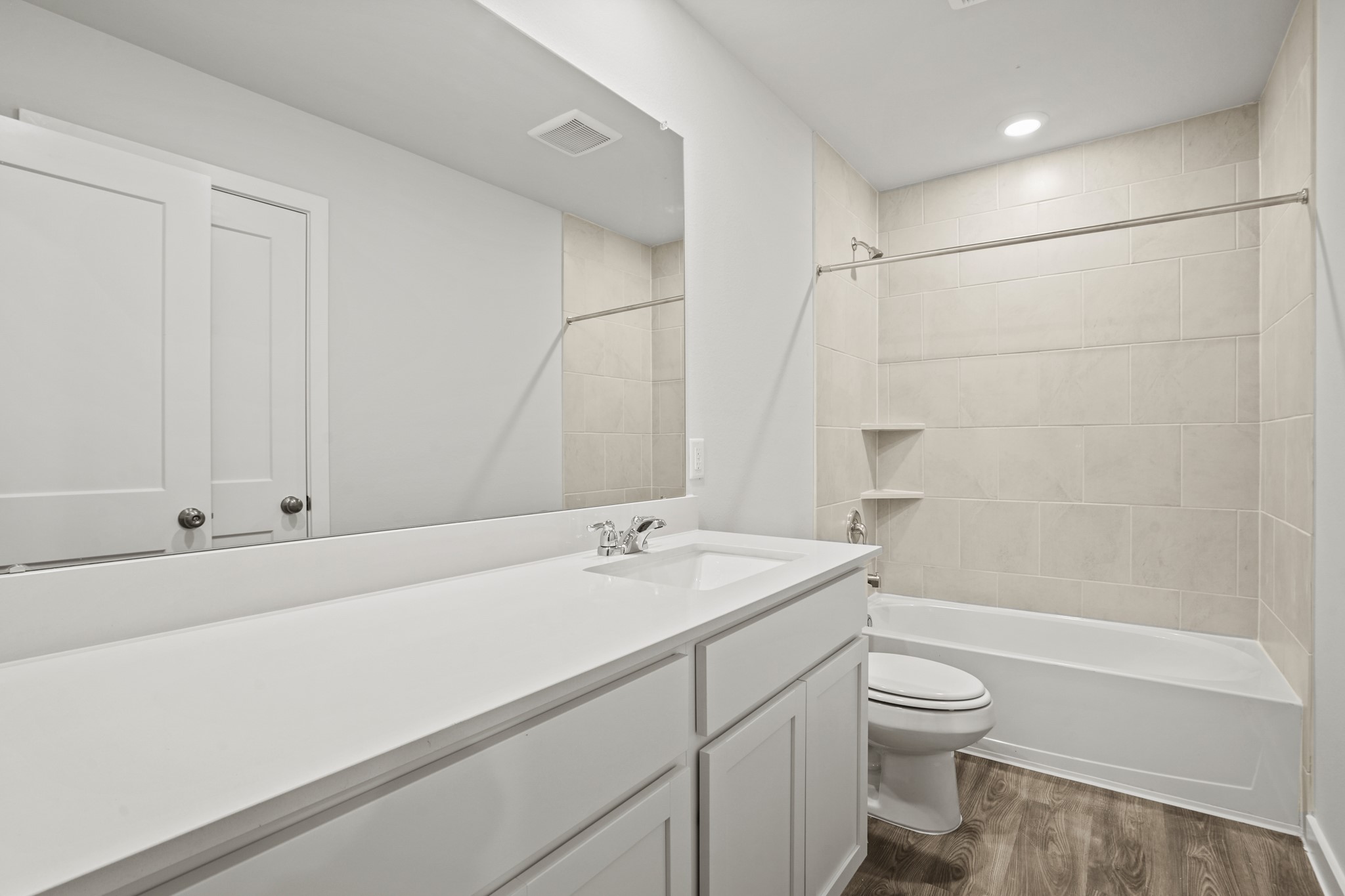 17234 White Peace Drive Property Photo 17