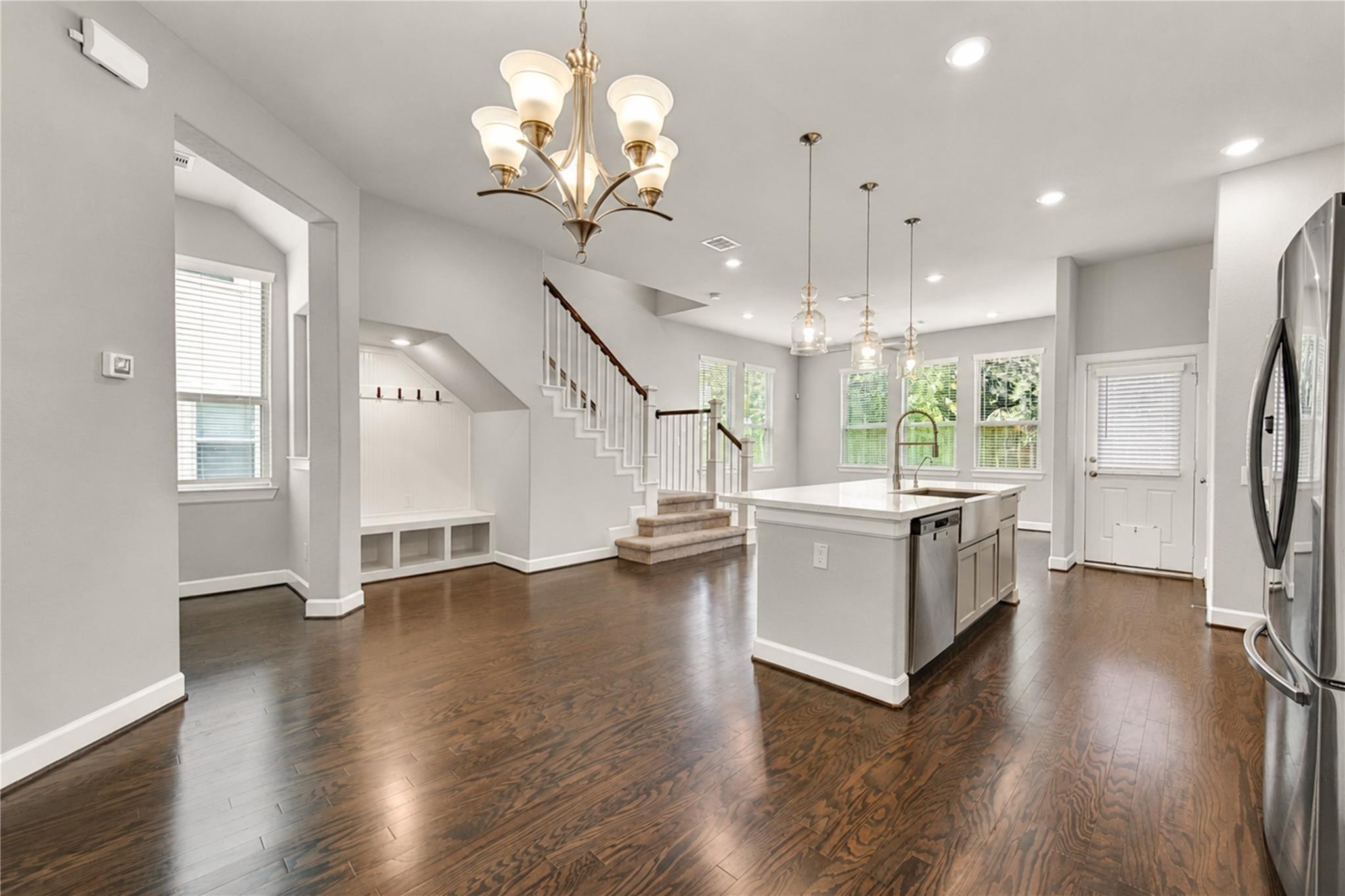 1905 Kirby Landing Drive, Houston Tx 77051 Property Photo 2