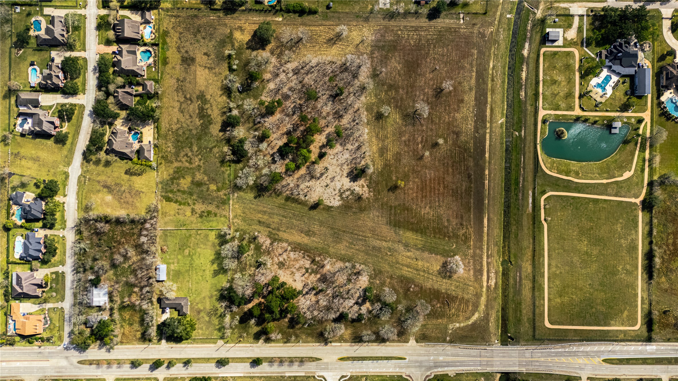 000 Dixie Farm Road Property Photo 7