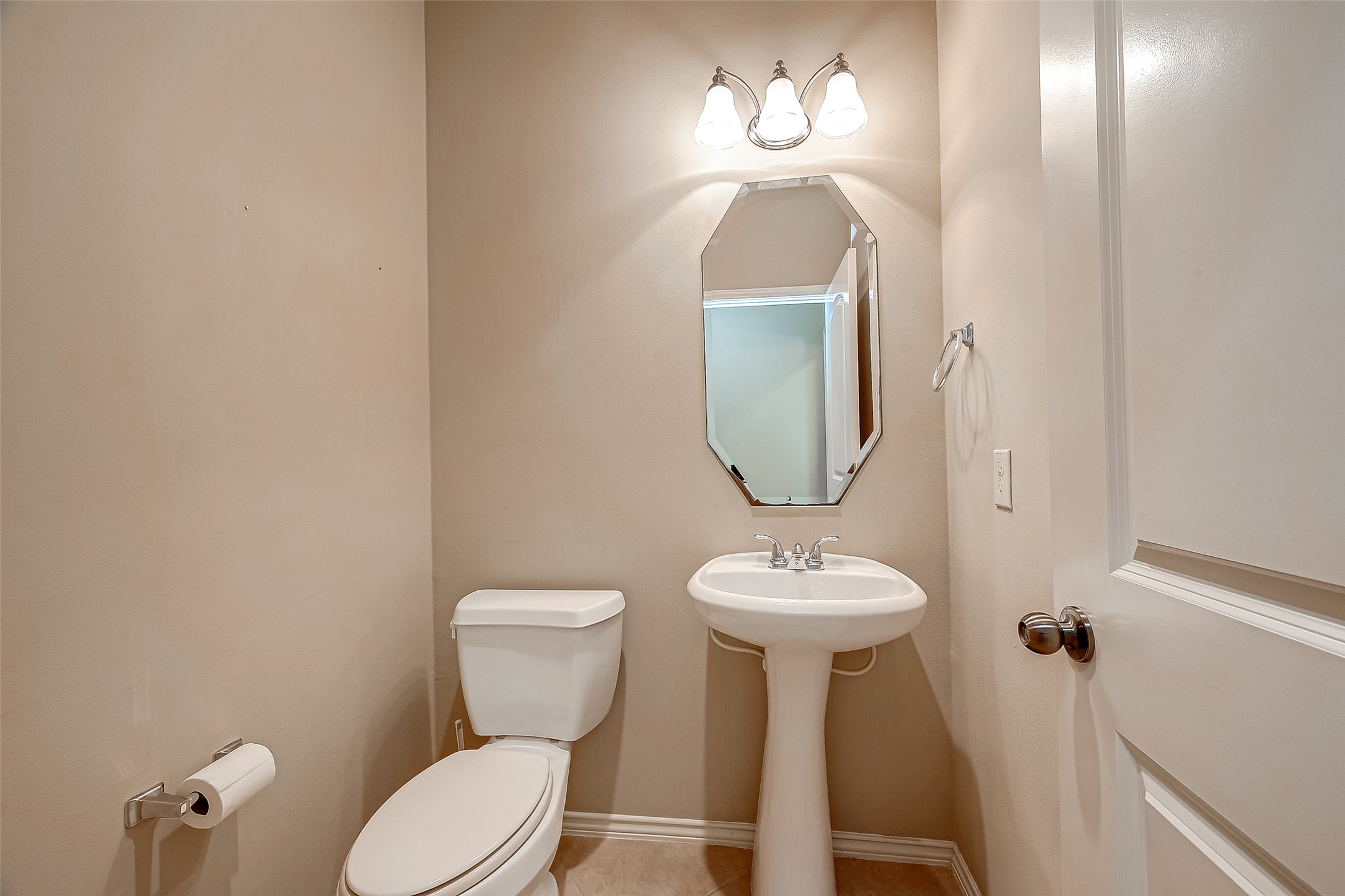 16010 Juniper Shores Drive Property Photo 14