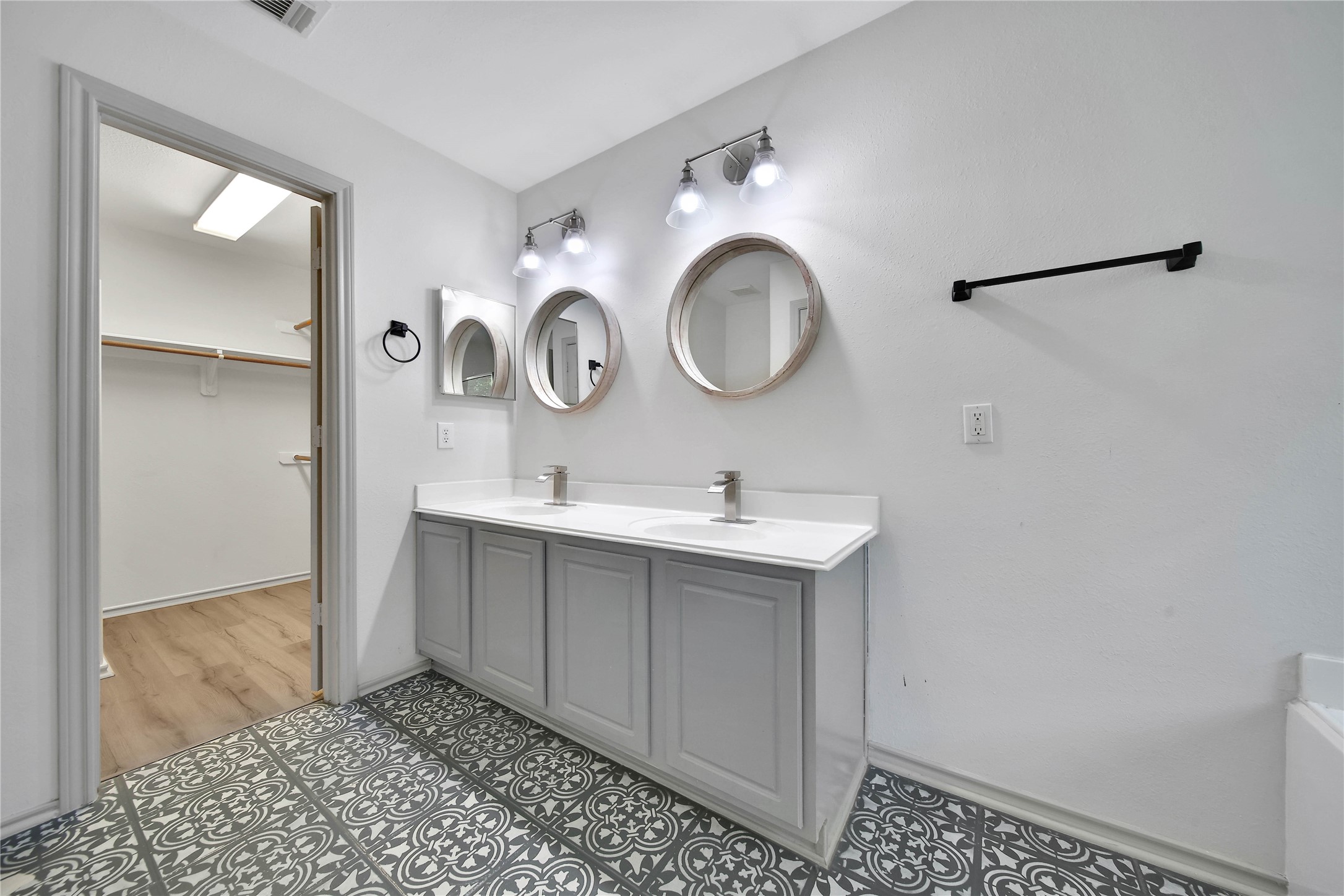 26 Peachridge Place Property Photo 11
