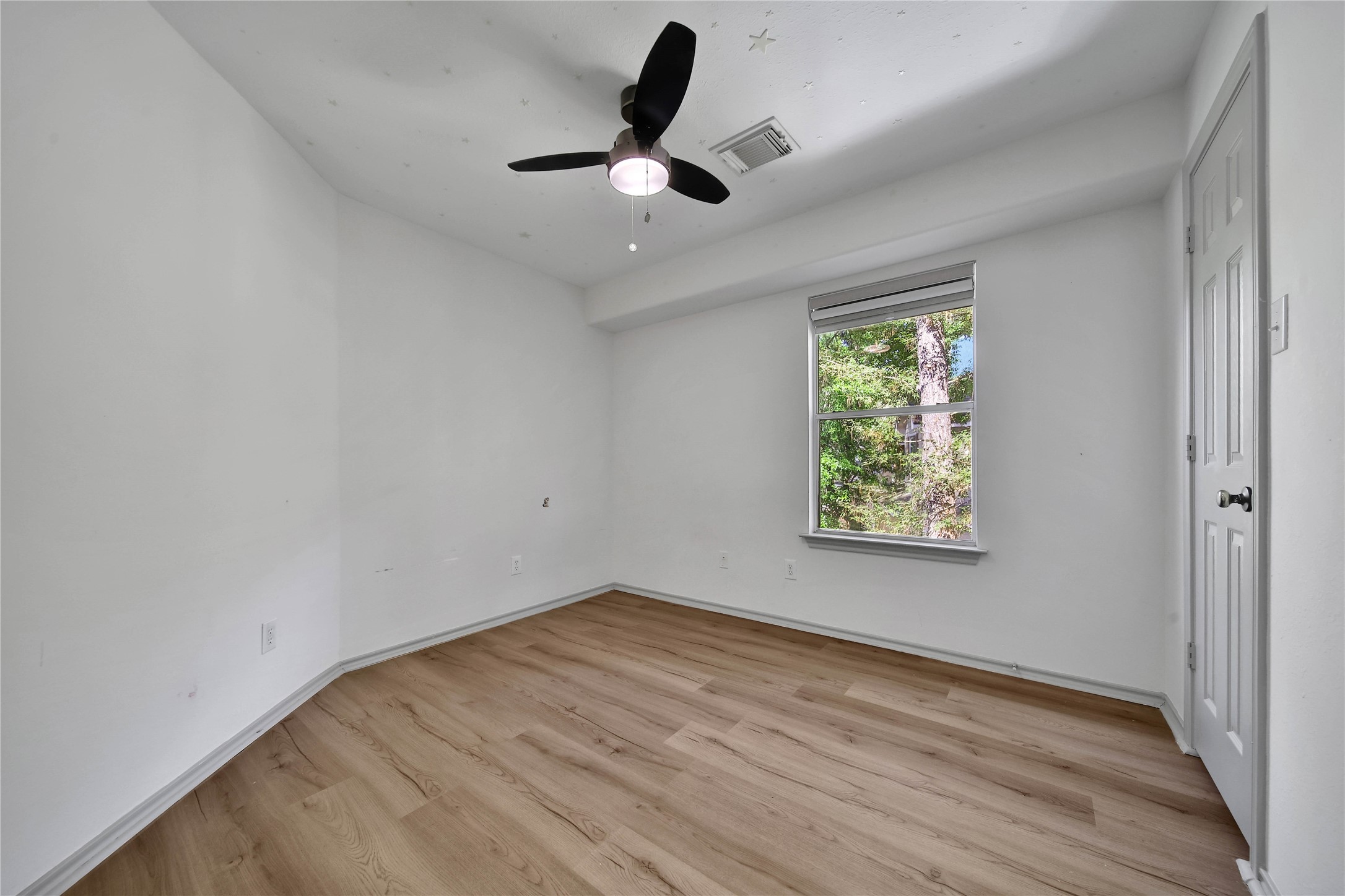 26 Peachridge Place Property Photo 17