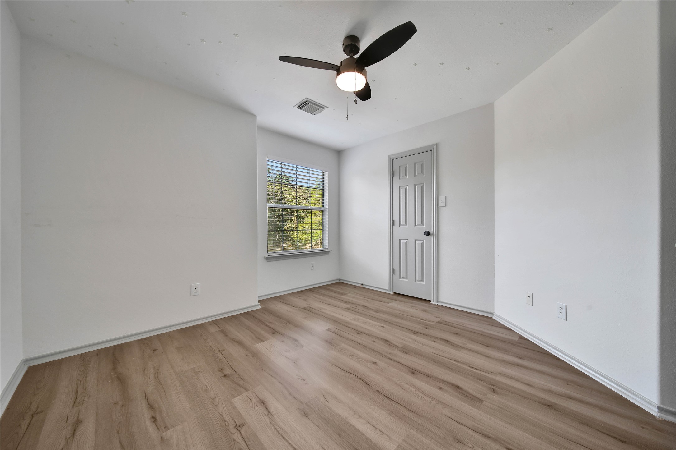 26 Peachridge Place Property Photo 19