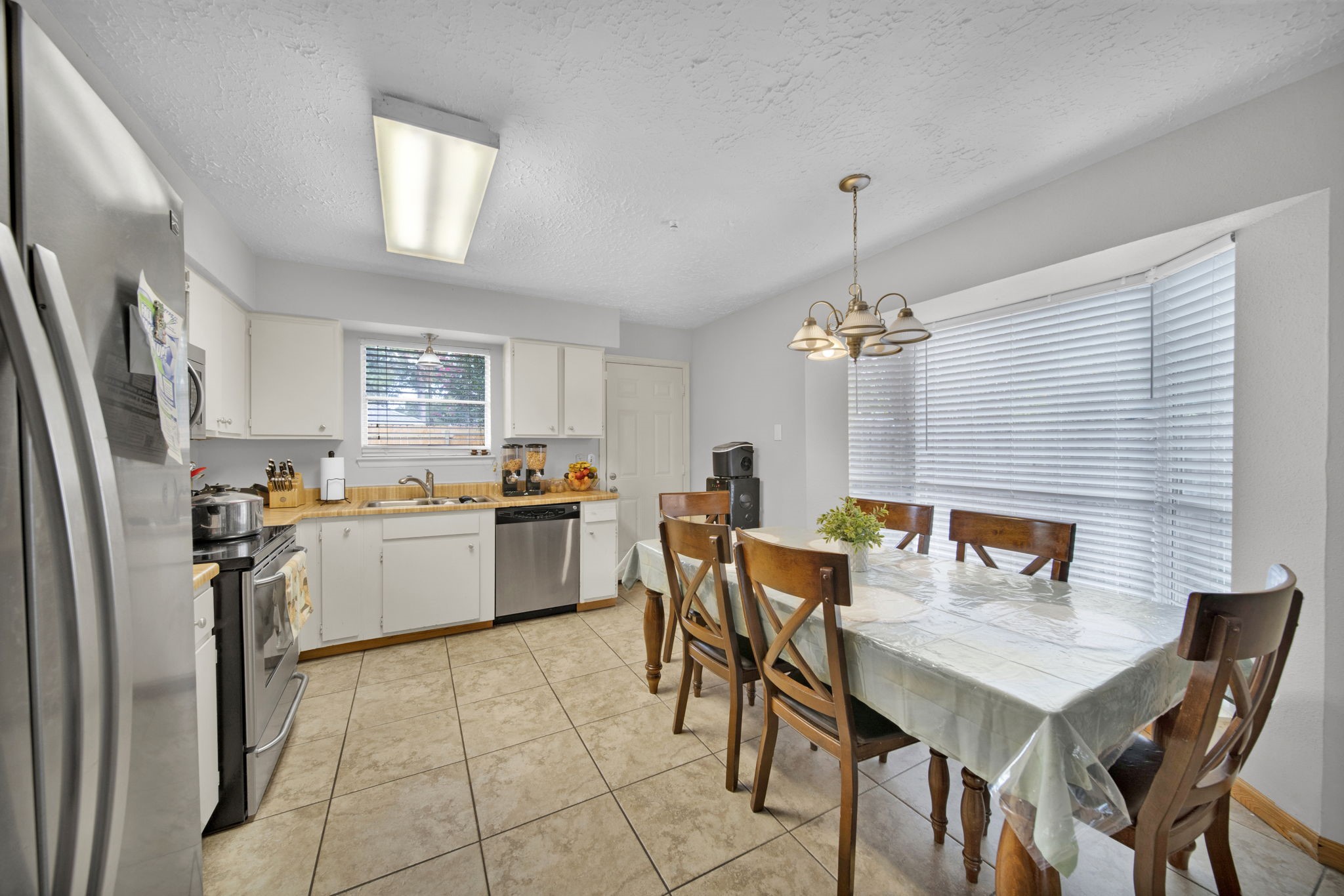 4539 Algernon Drive Property Photo 6