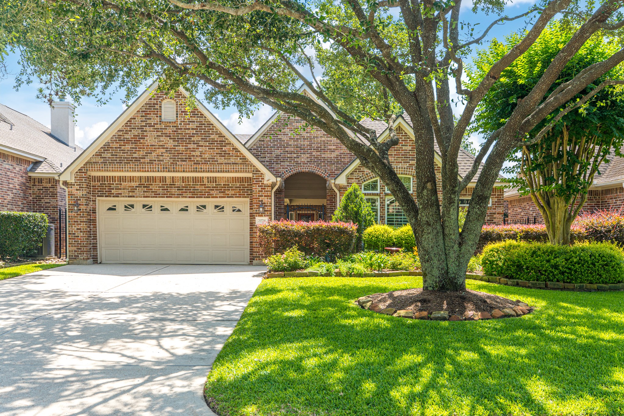 20714 Flora View Court Property Photo 1