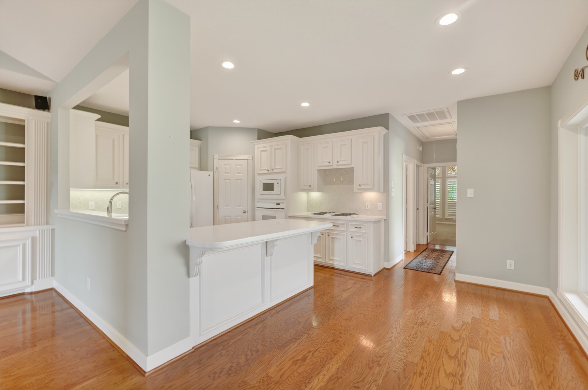 20714 Flora View Court Property Photo 16