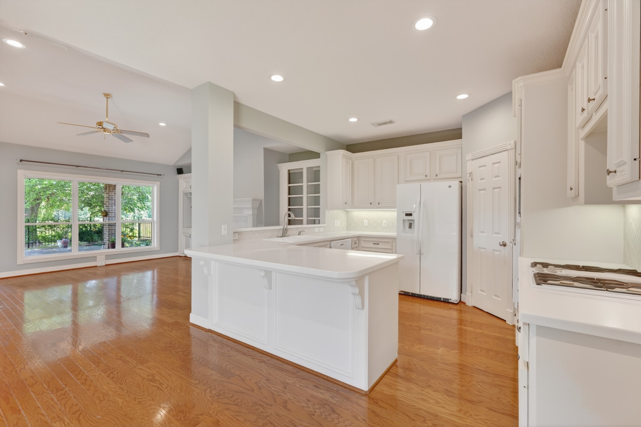20714 Flora View Court Property Photo 17