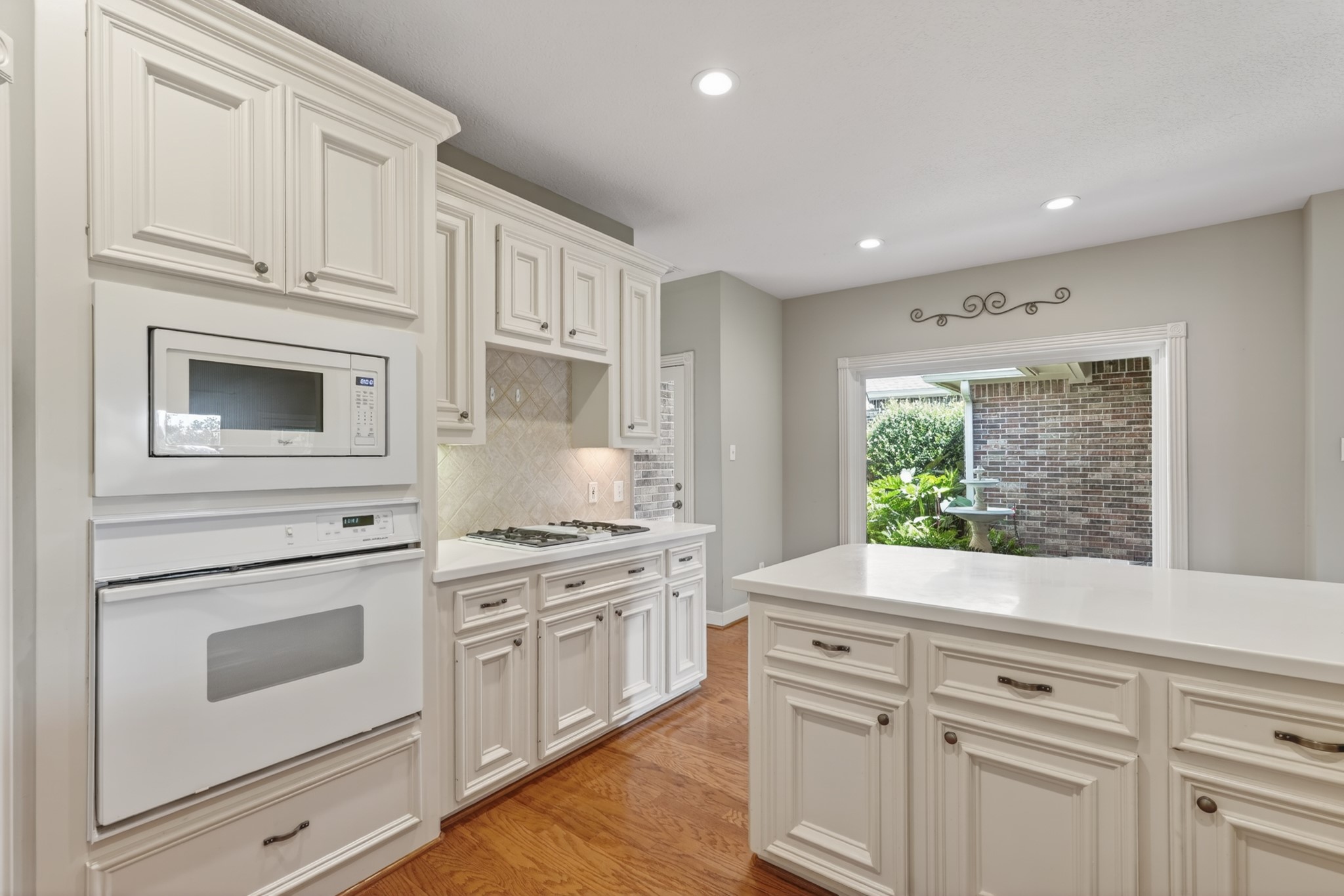 20714 Flora View Court Property Photo 23