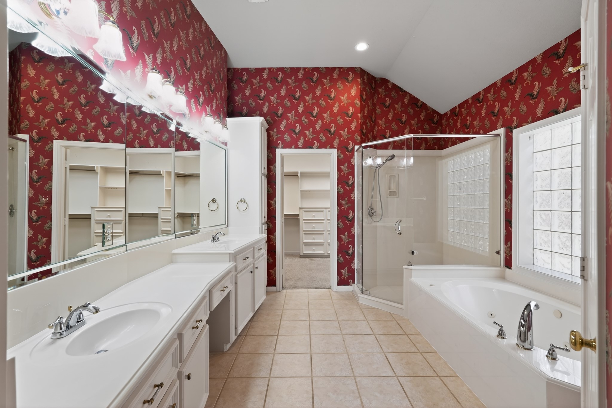 20714 Flora View Court Property Photo 30