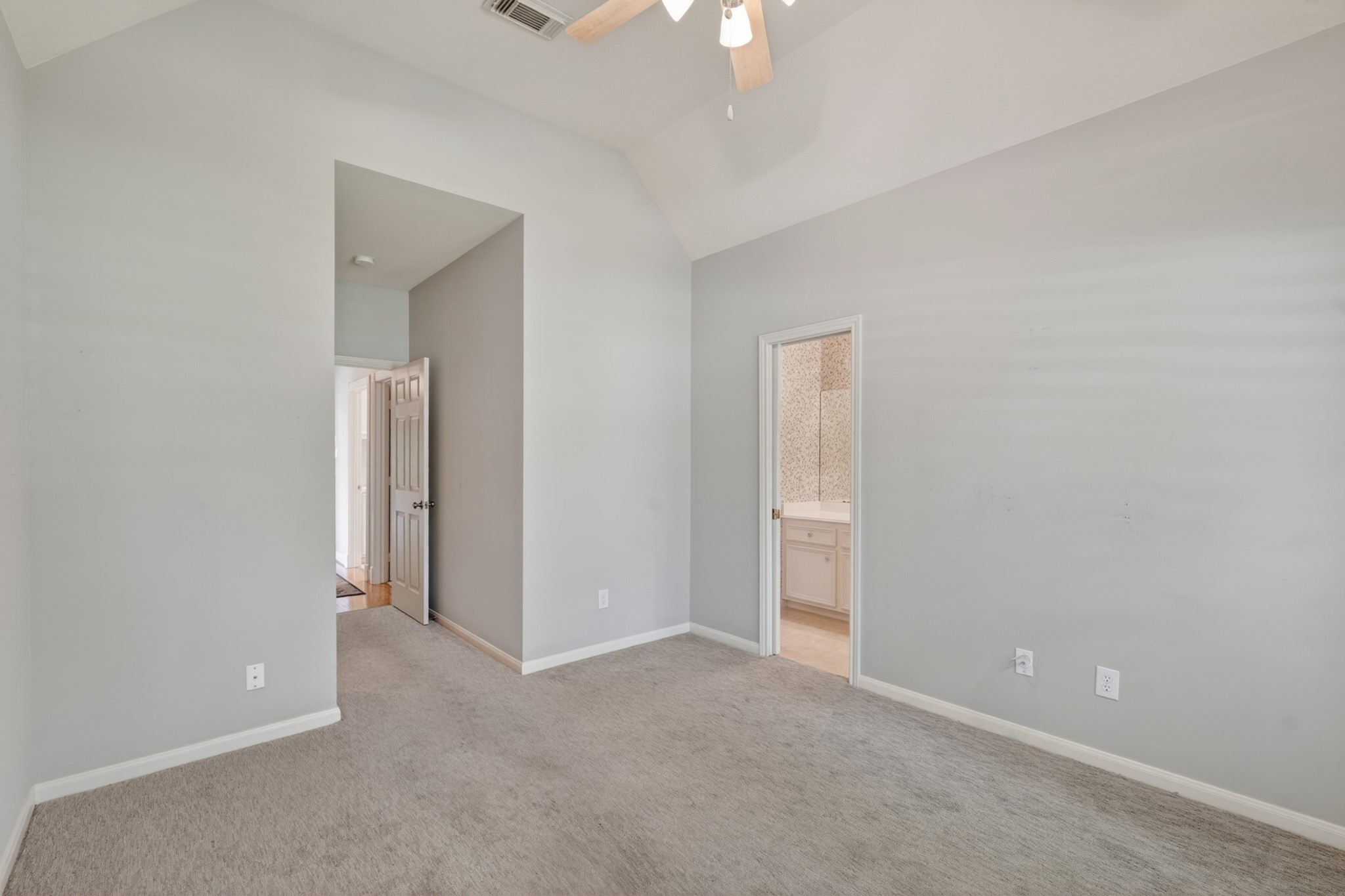 20714 Flora View Court Property Photo 41