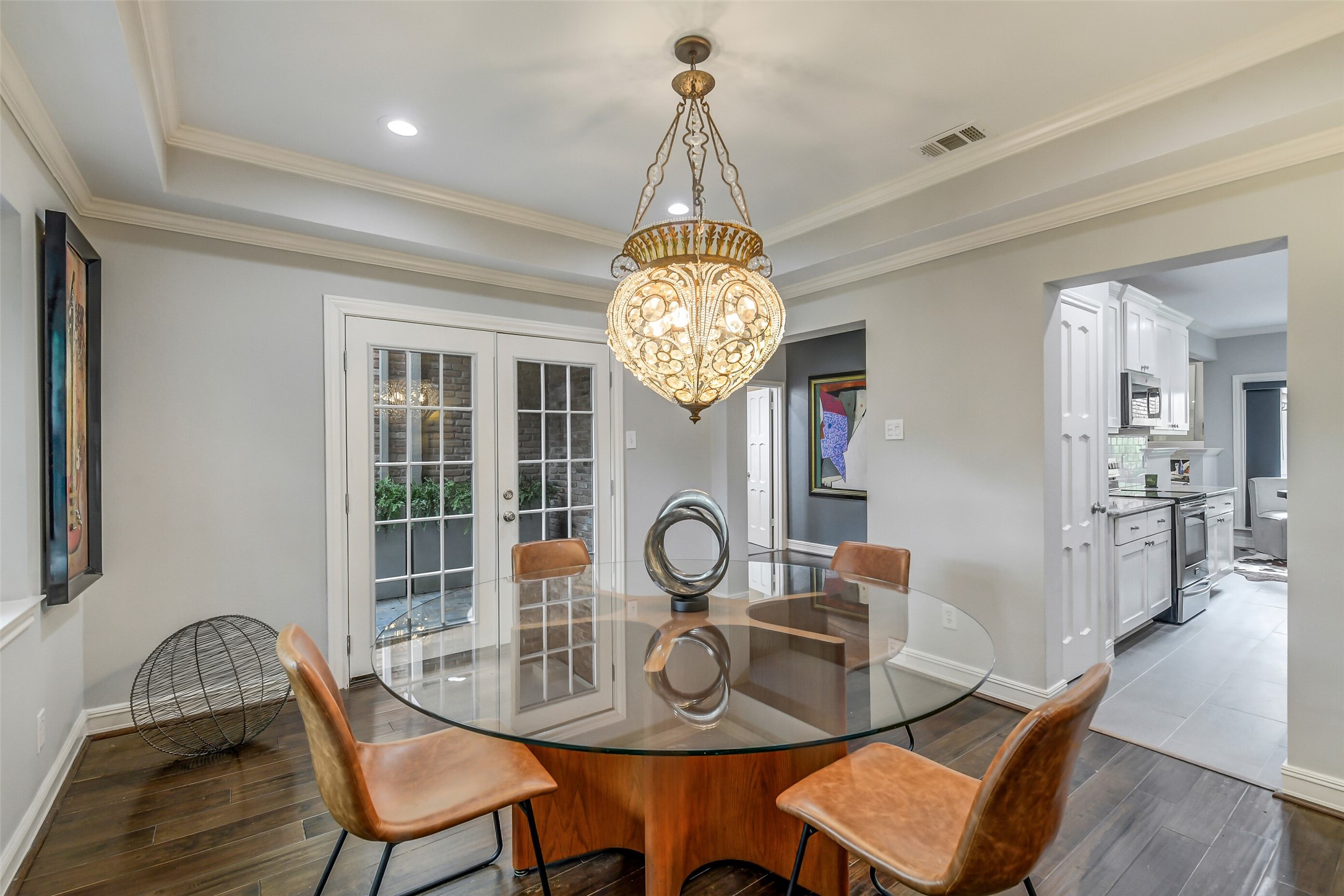9454 Briar Forest Drive Property Photo 10