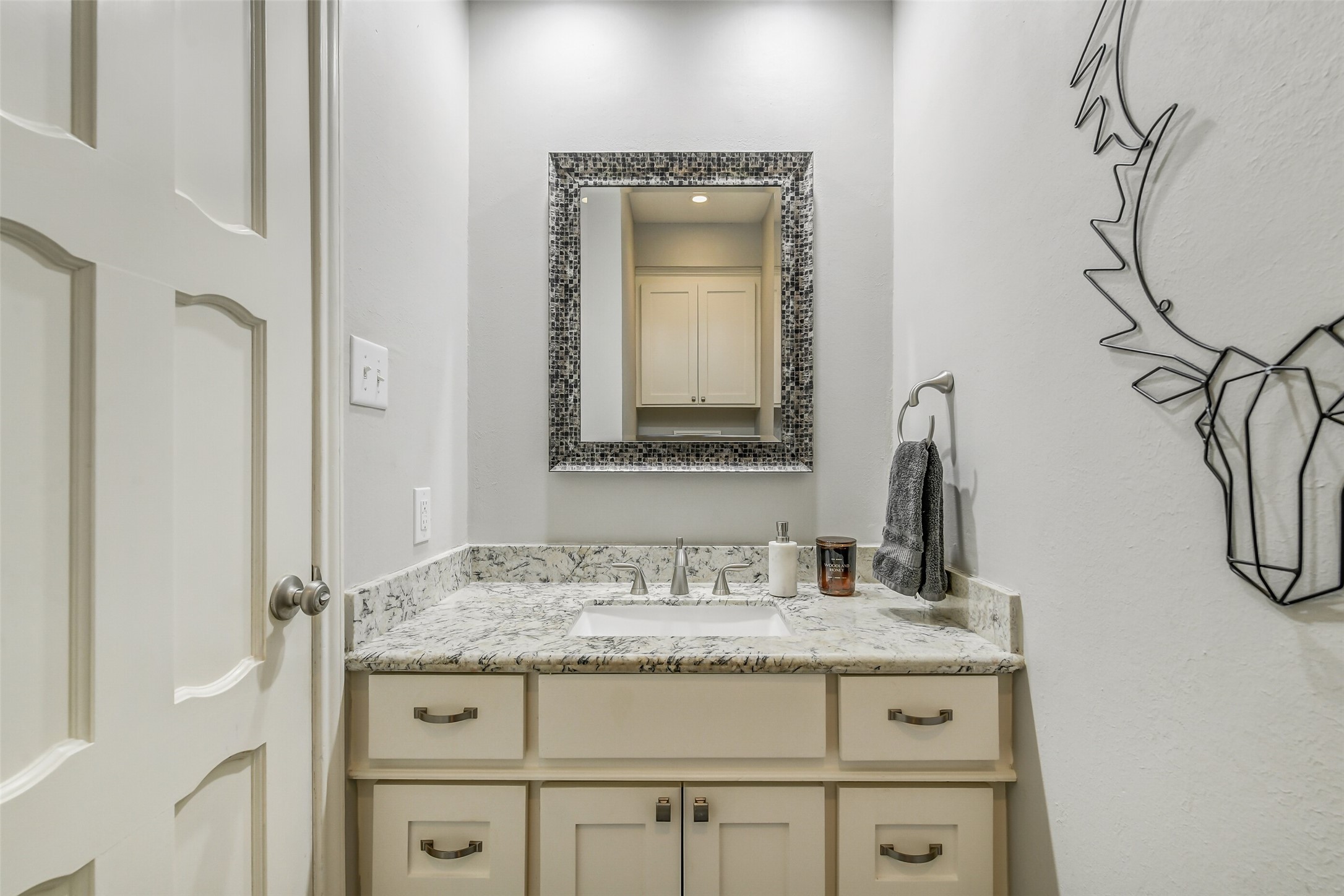 9454 Briar Forest Drive Property Photo 11