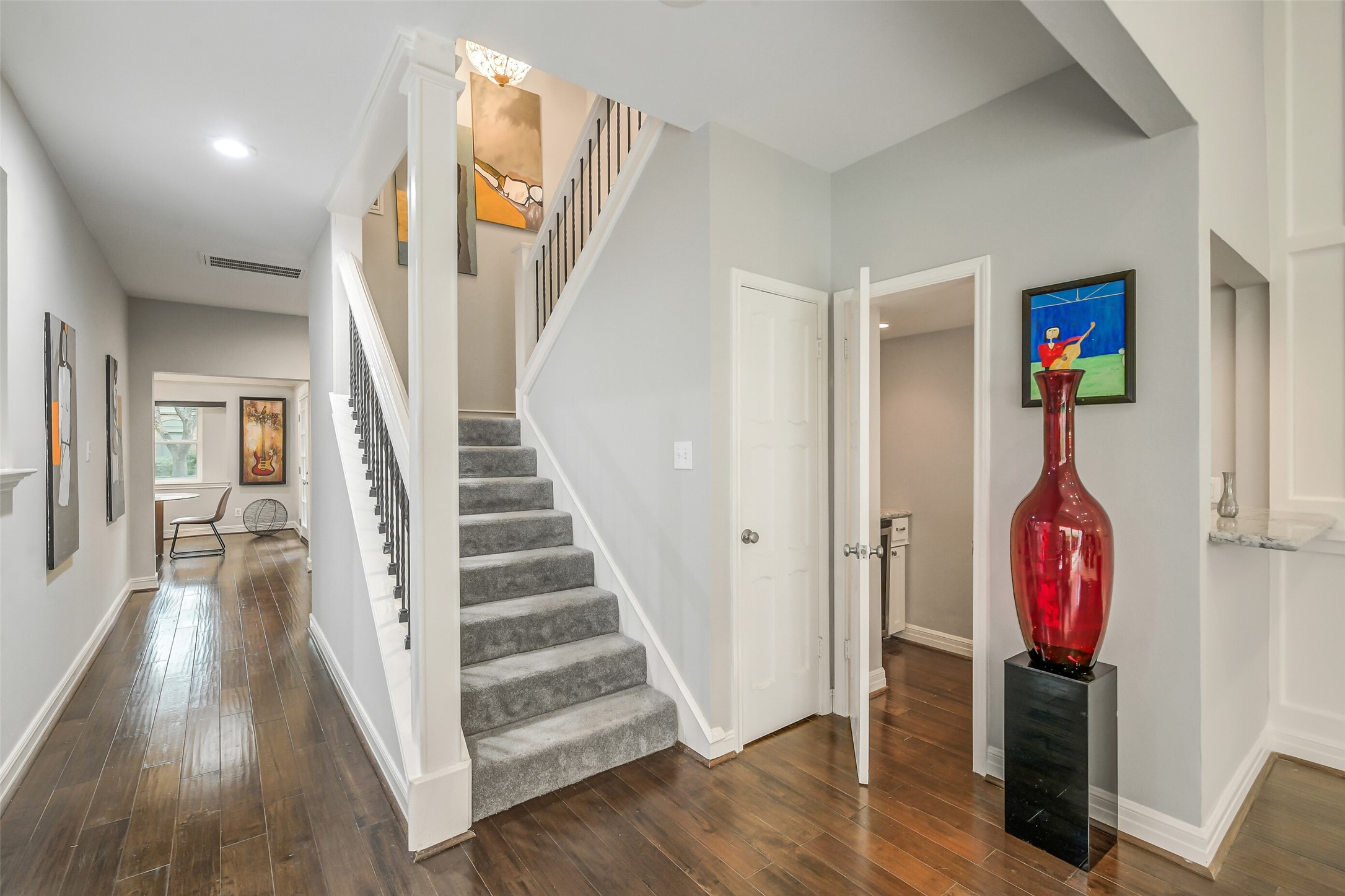 9454 Briar Forest Drive Property Photo 23