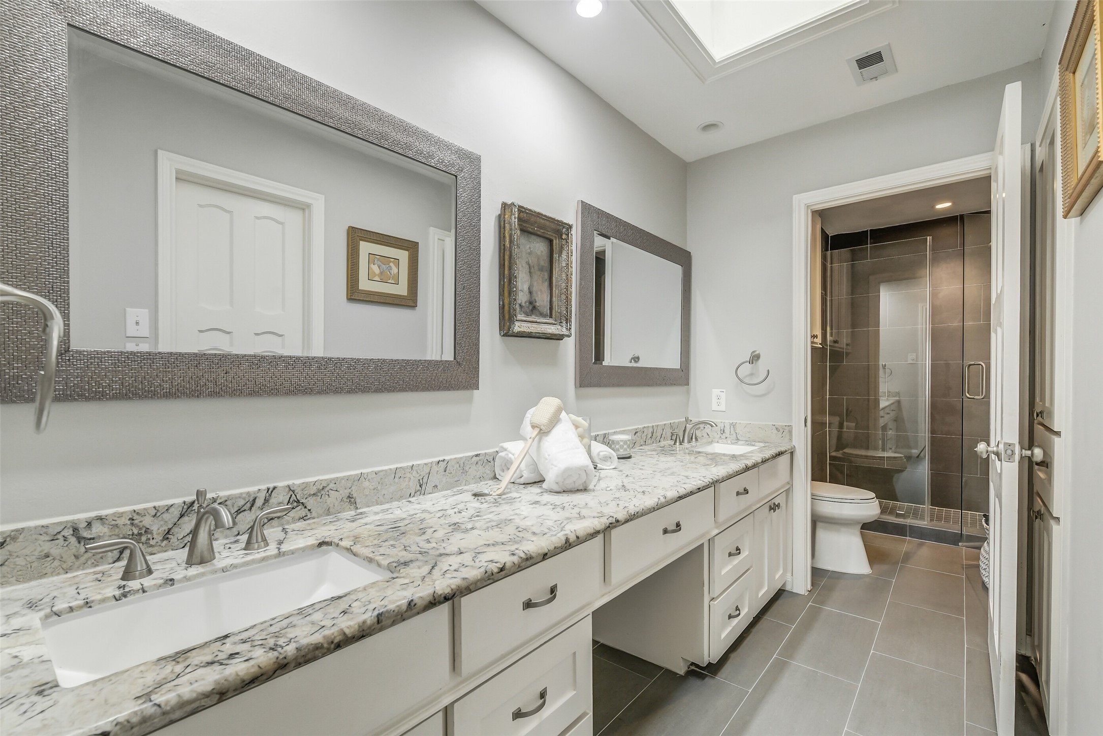 9454 Briar Forest Drive Property Photo 27
