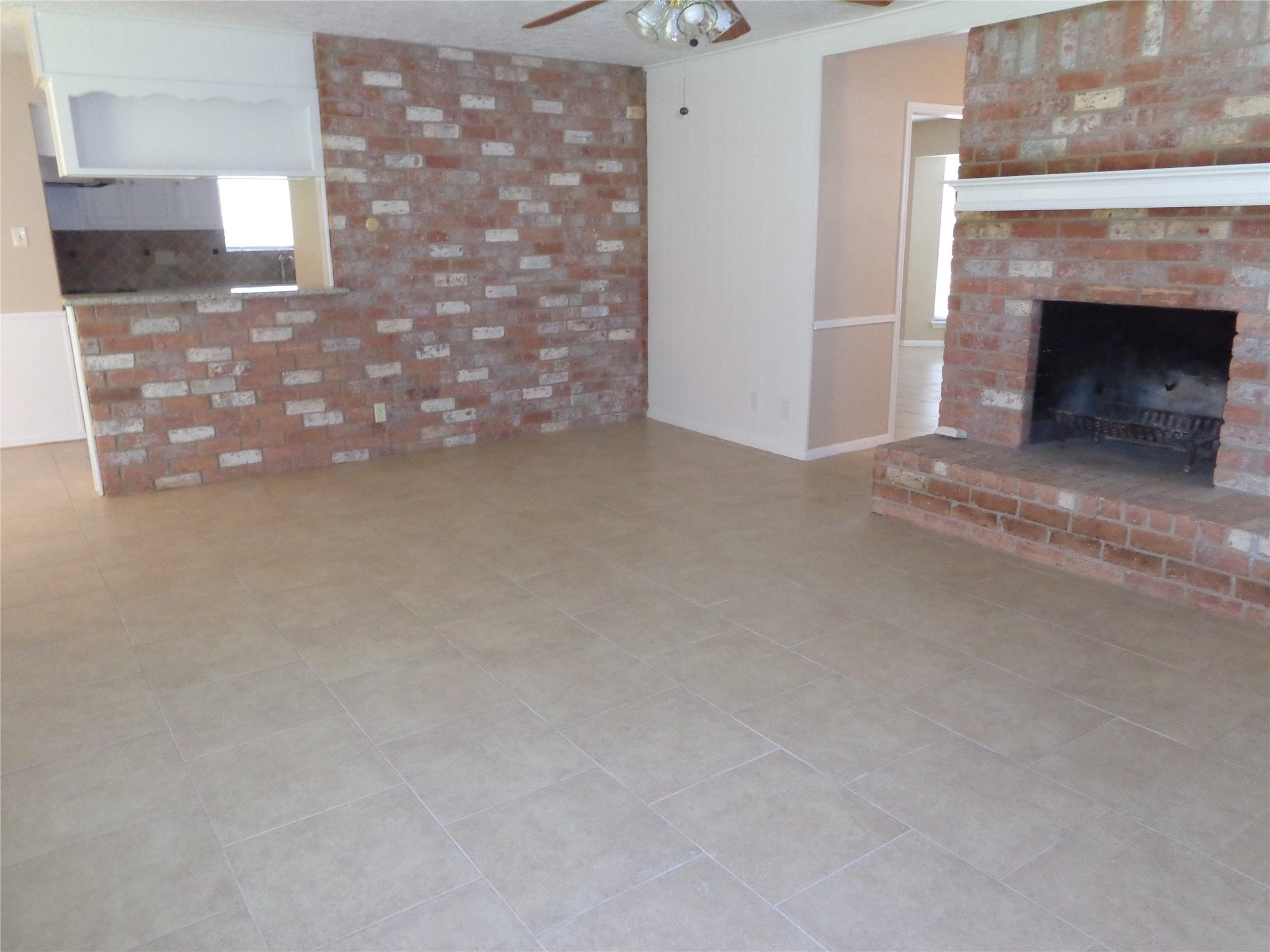 2735 Manila Lane Property Photo 14
