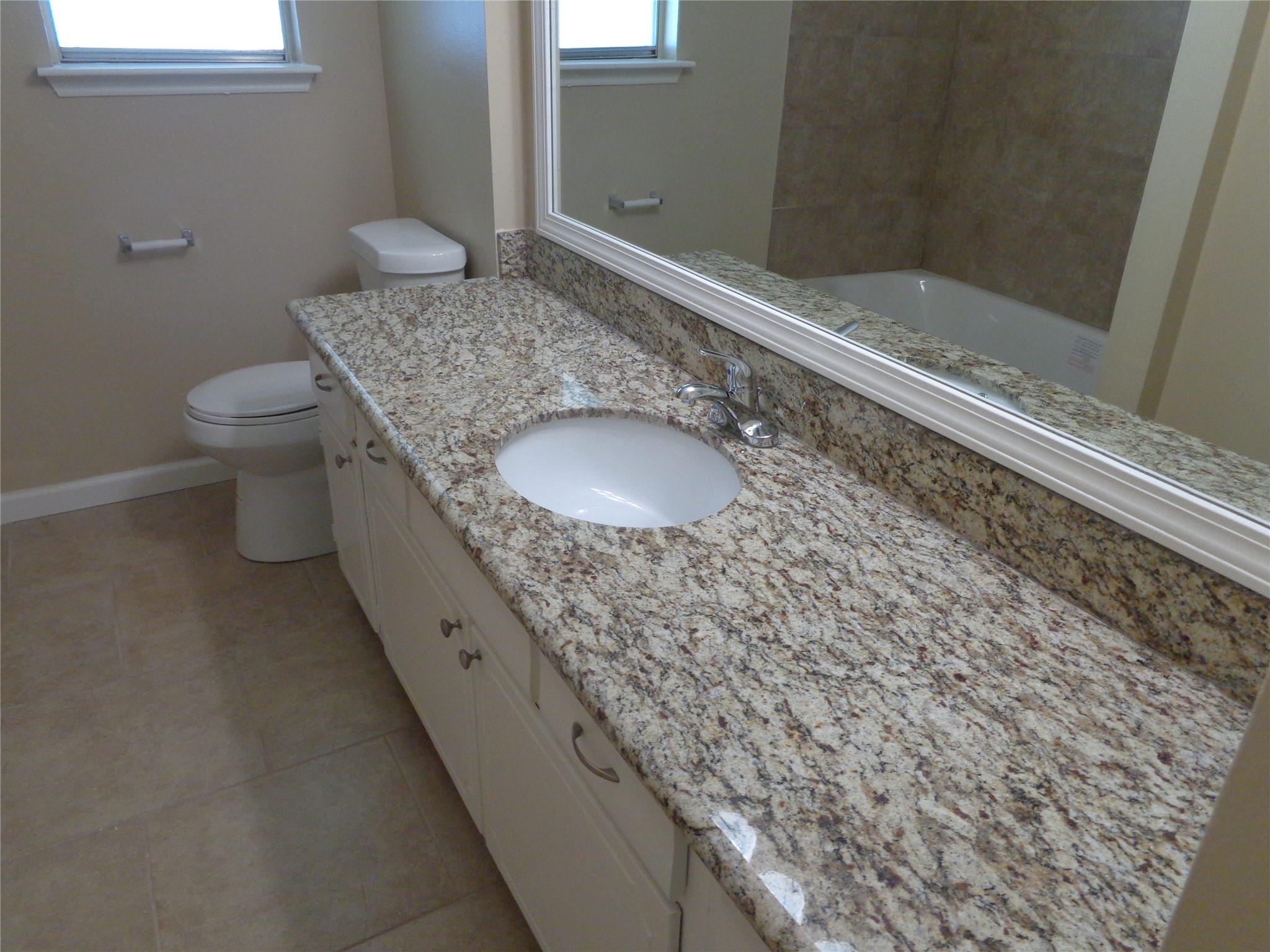 2735 Manila Lane Property Photo 15