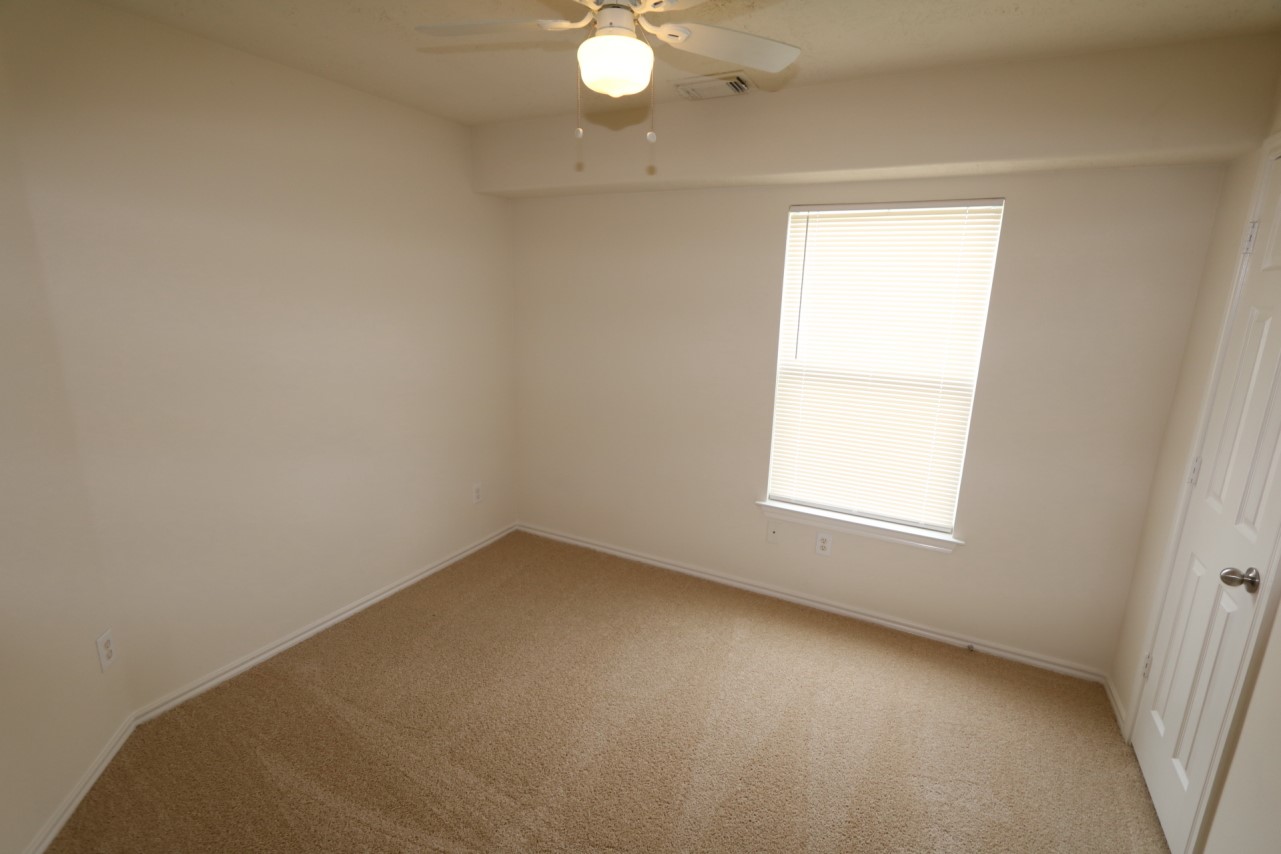 14418 Fairbuff Lane Property Photo 8