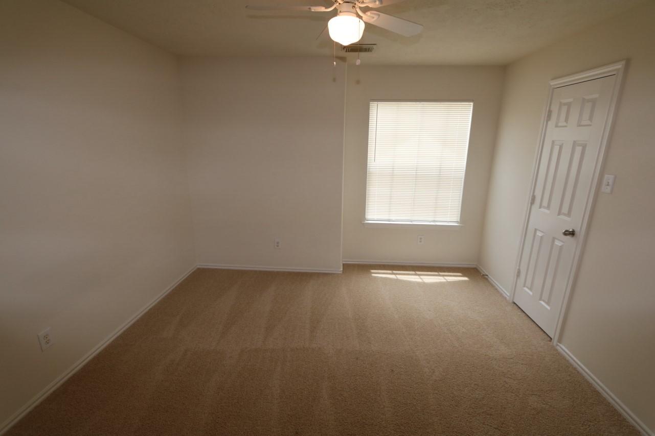 14418 Fairbuff Lane Property Photo 9