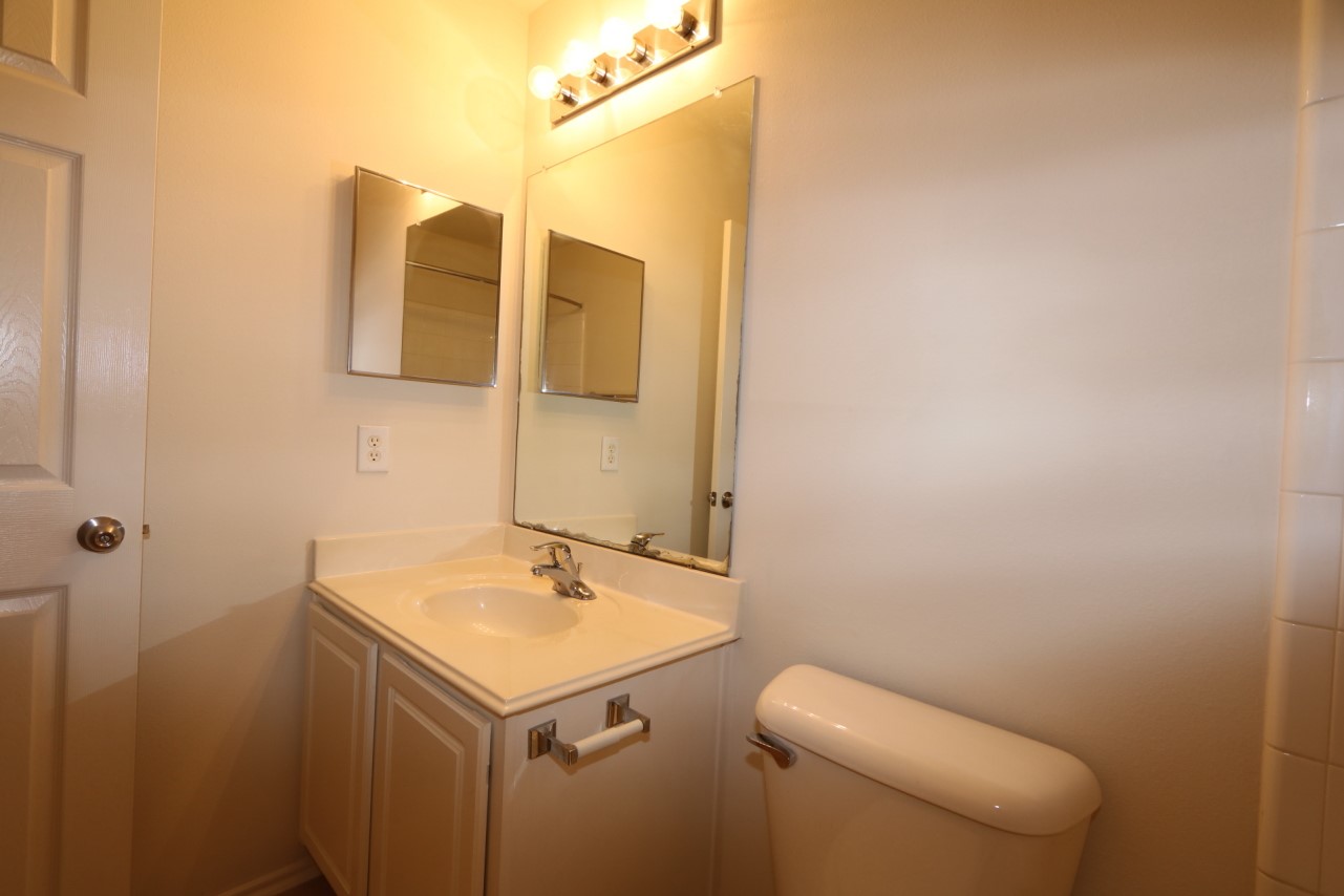 14418 Fairbuff Lane Property Photo 11