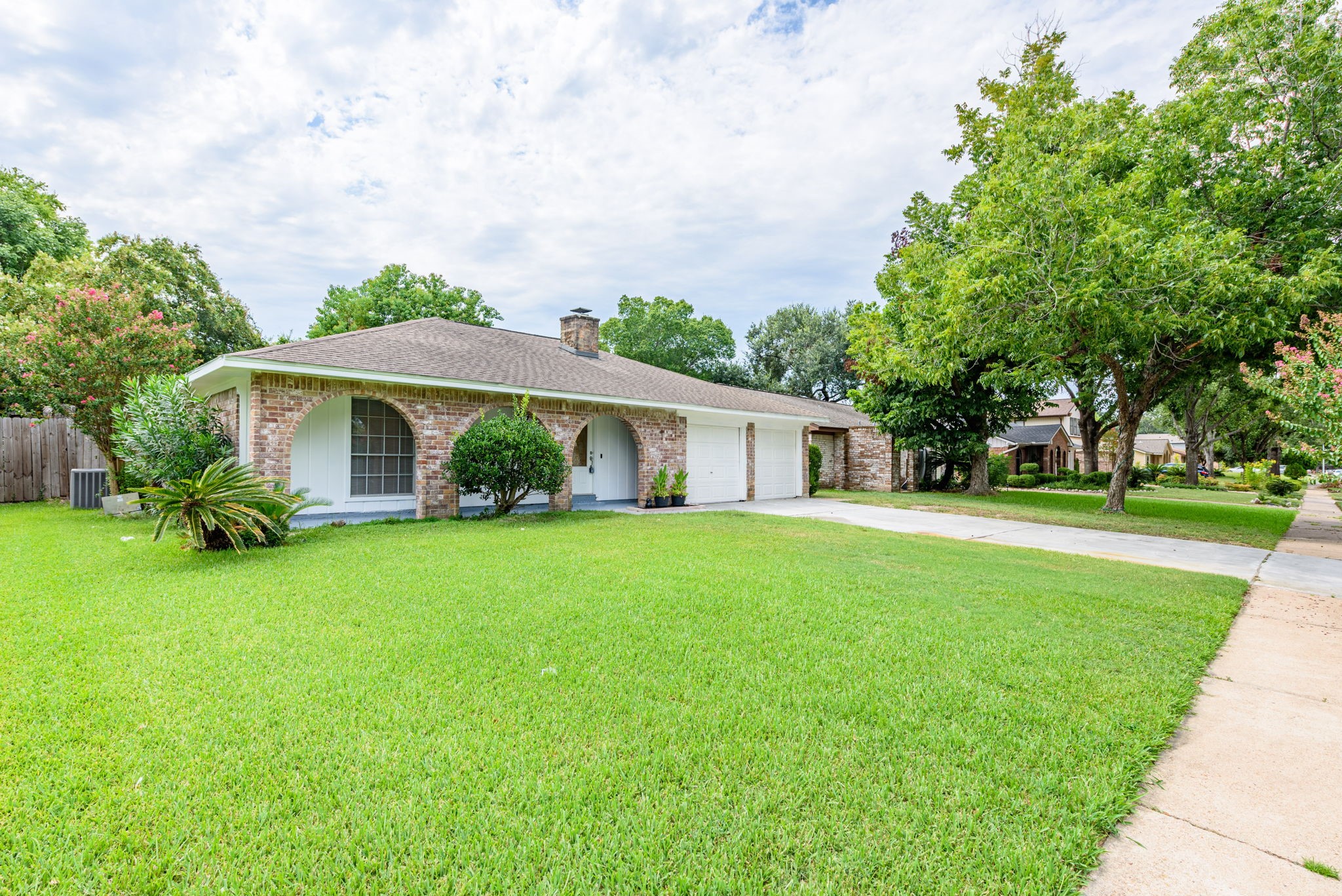 8819 Stone Brook Lane Property Photo 1