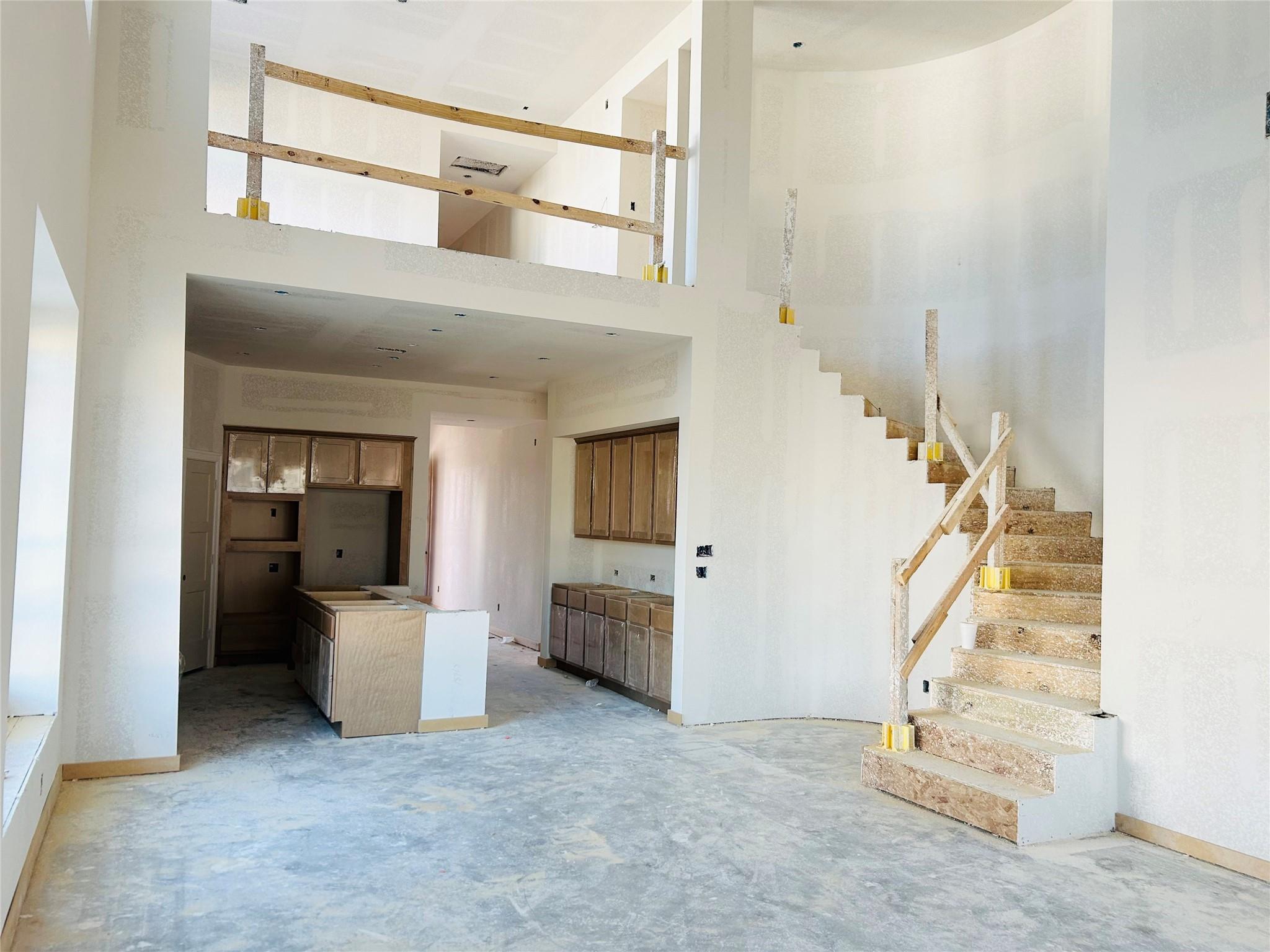 17923 Pathway Forest Lane Property Photo 3