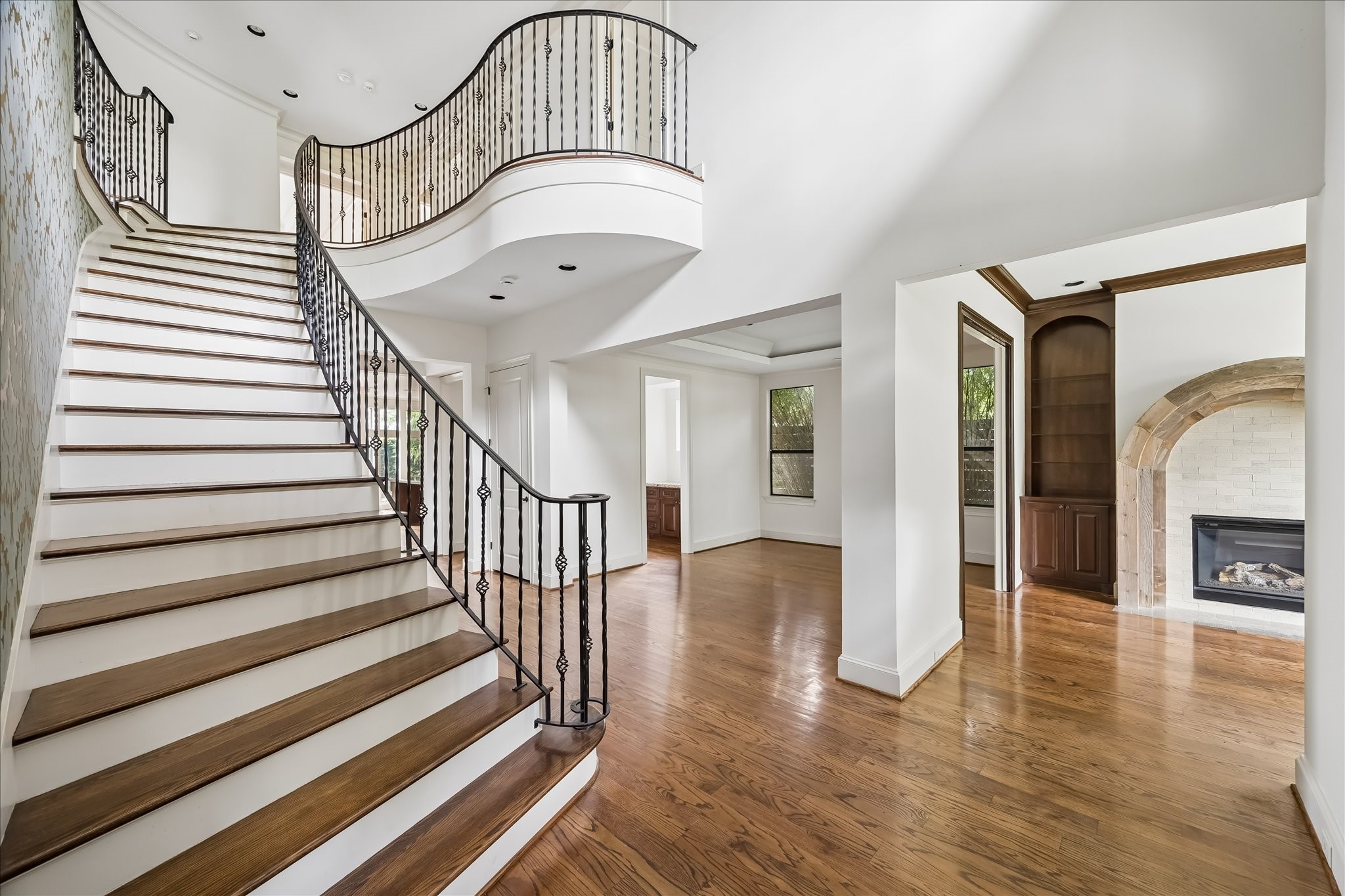 2246 Branard Street Property Photo 4