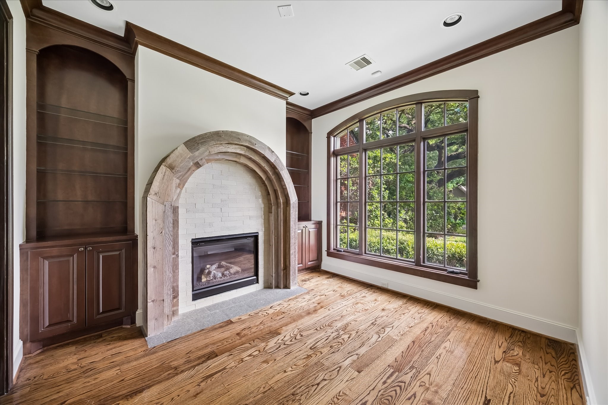 2246 Branard Street Property Photo 6