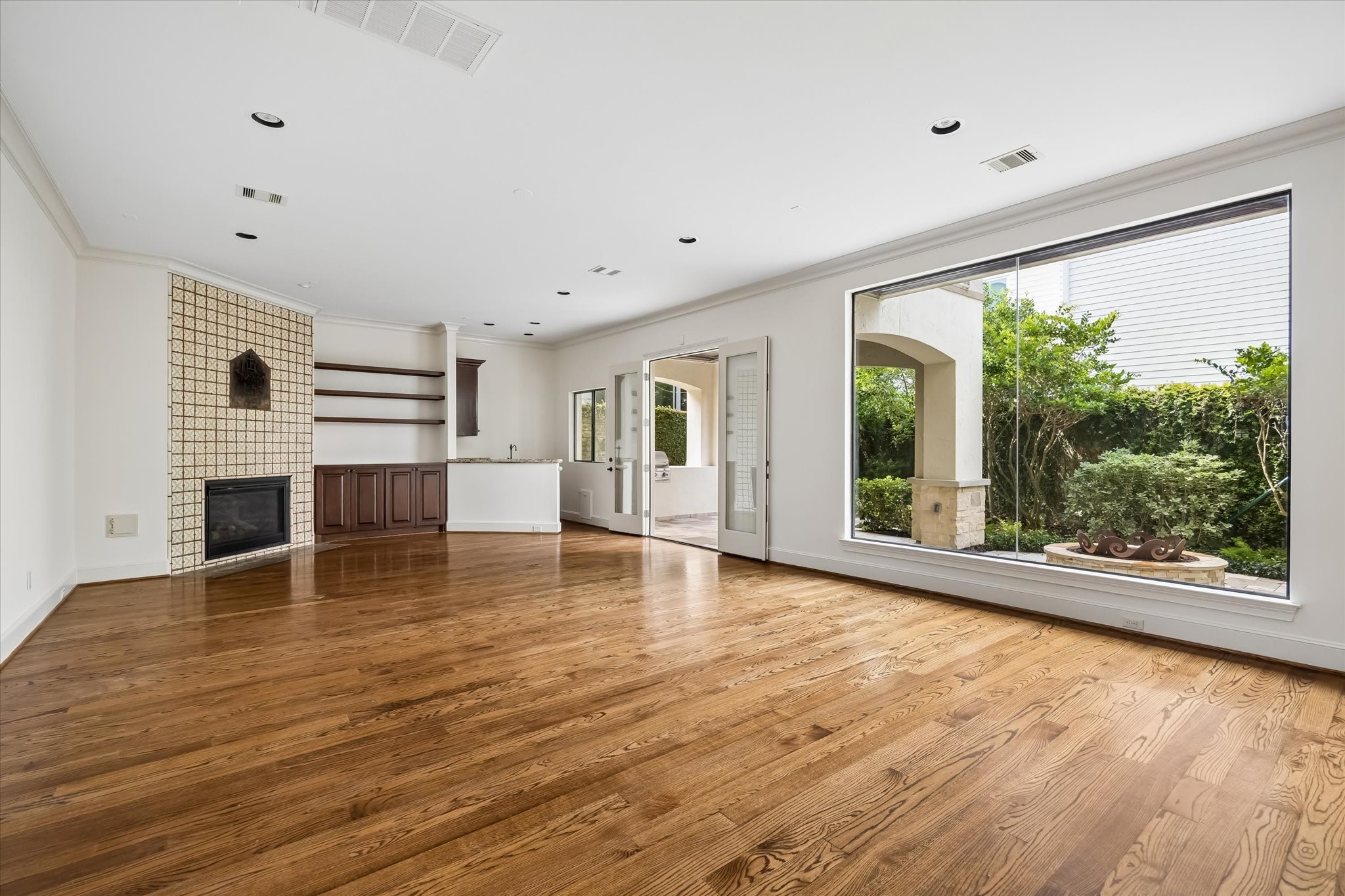 2246 Branard Street Property Photo 16