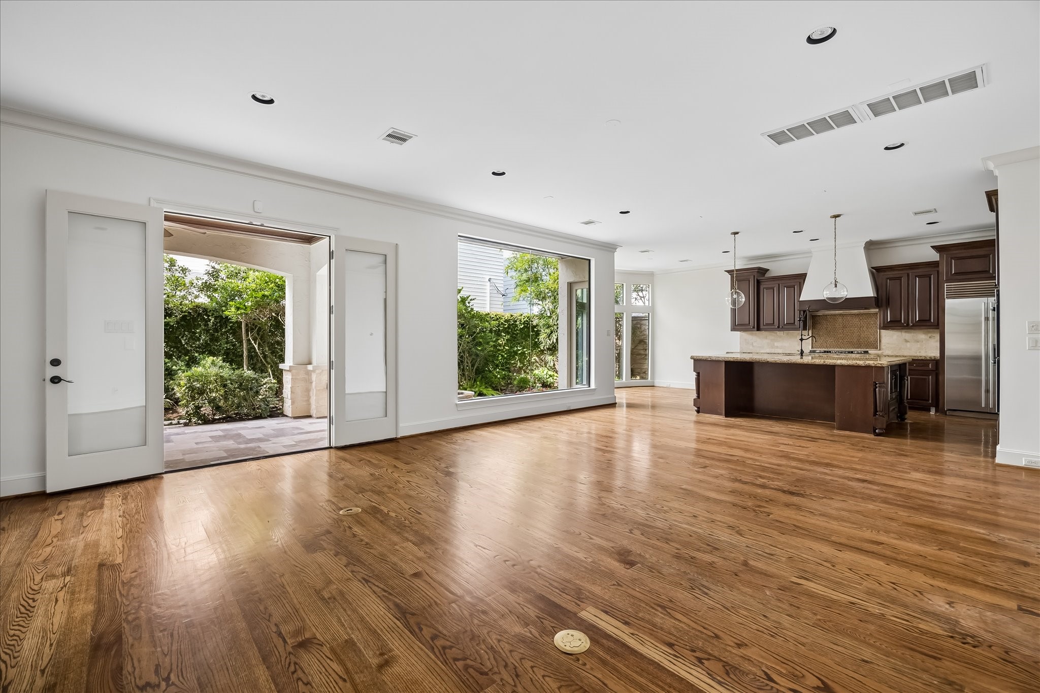 2246 Branard Street Property Photo 20
