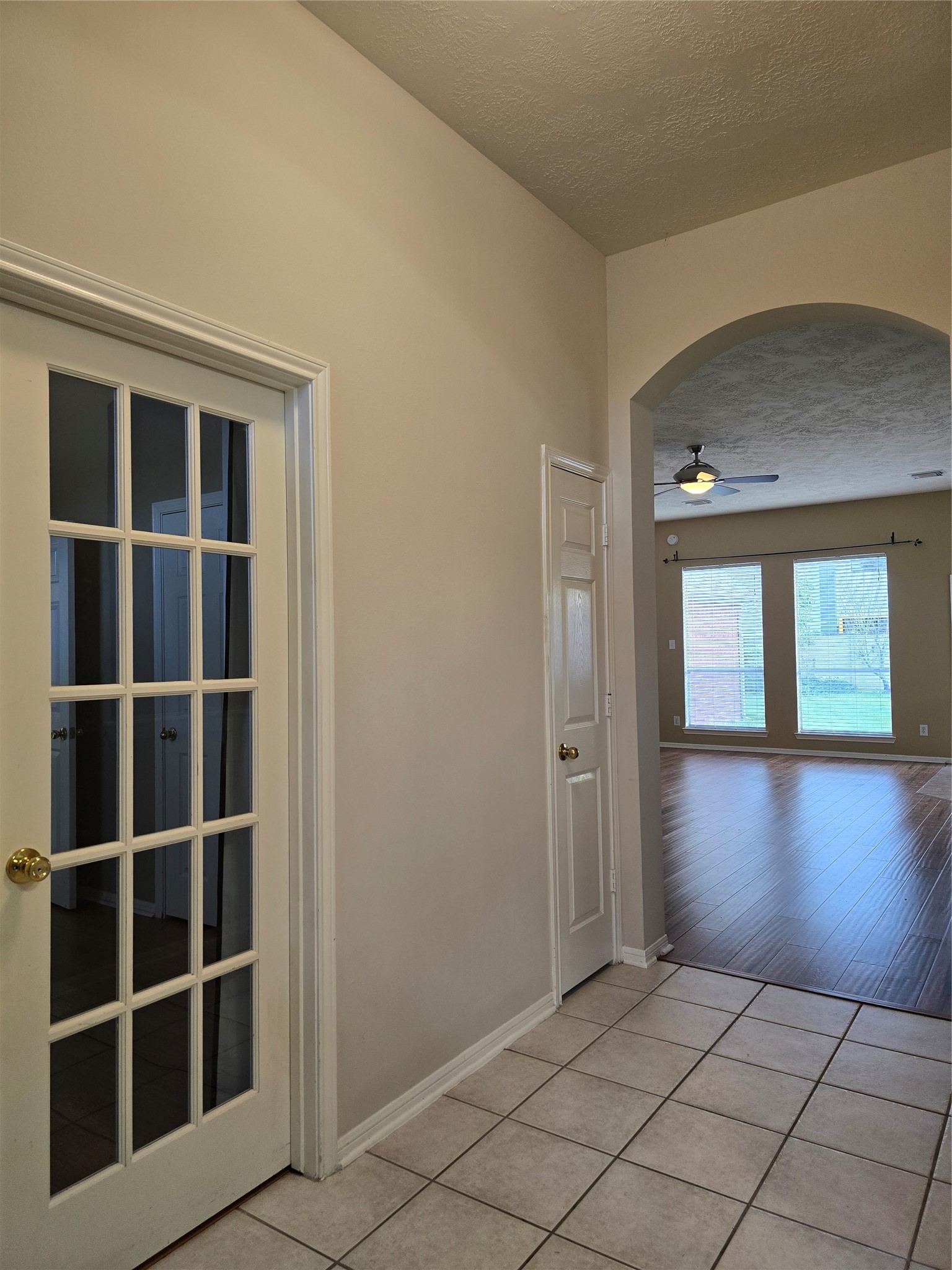 9406 Sunlake Drive Property Photo 7