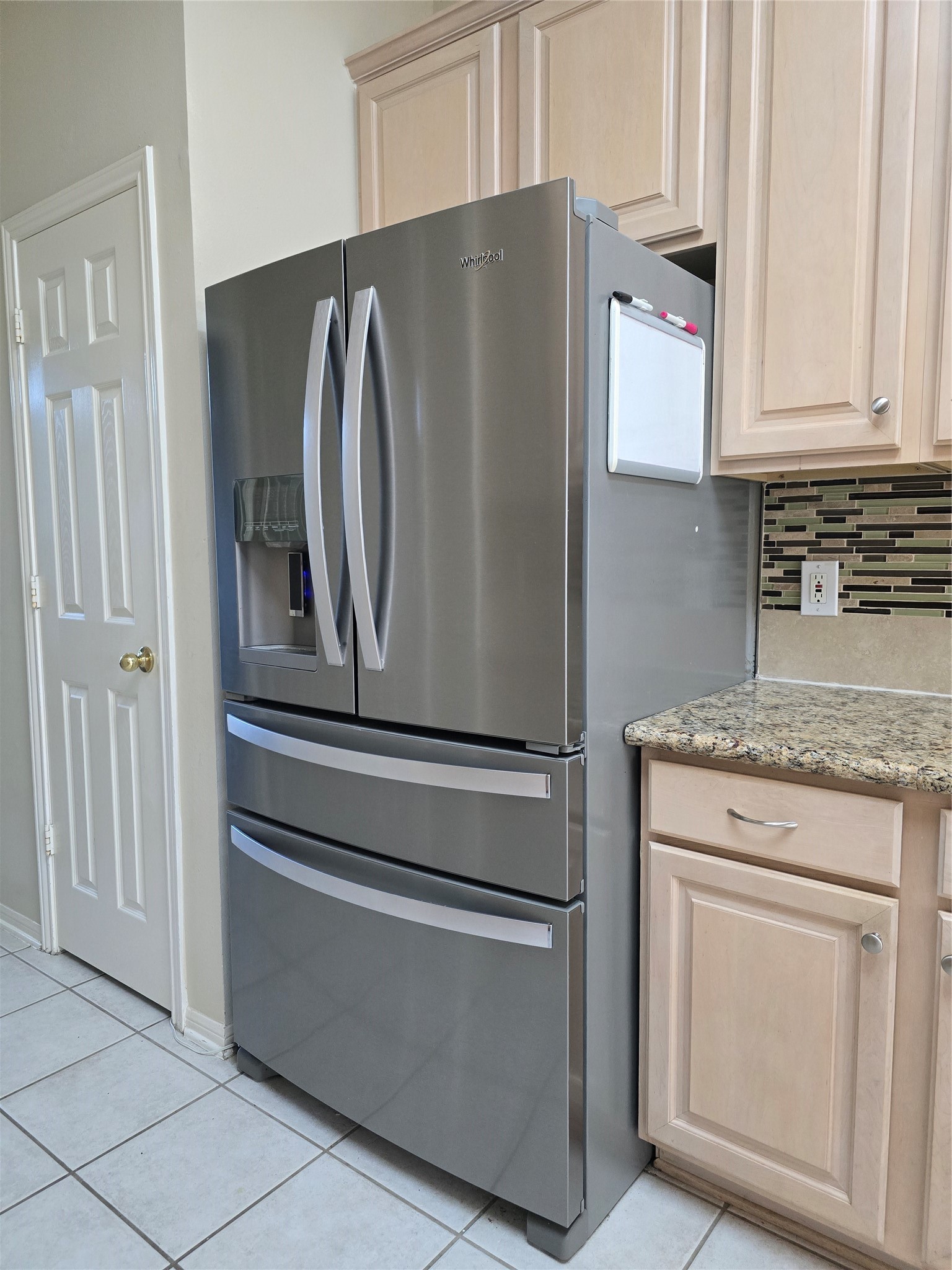 9406 Sunlake Drive Property Photo 17