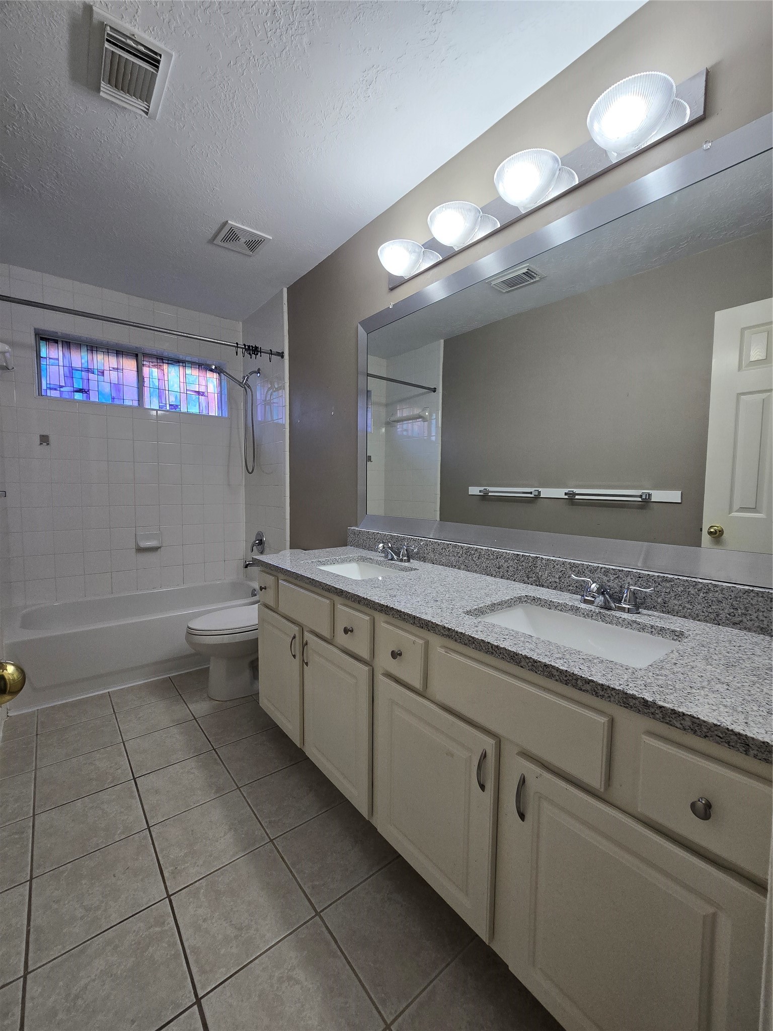 9406 Sunlake Drive Property Photo 33