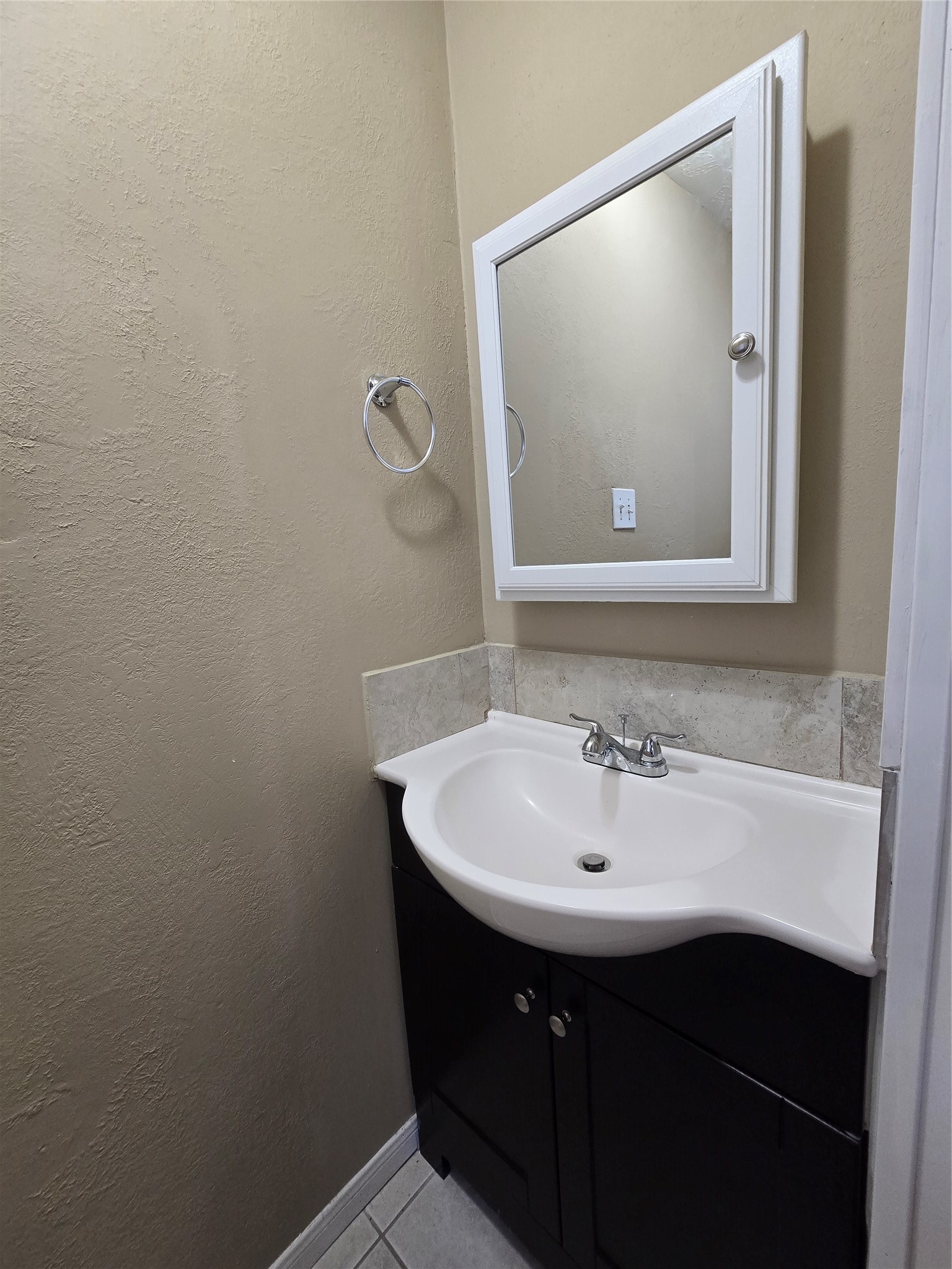 9406 Sunlake Drive Property Photo 35