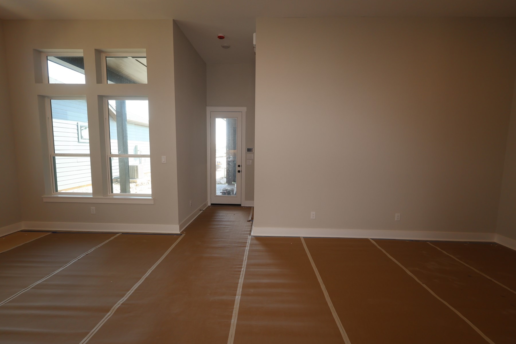 12415 Emerald Enclave Drive Property Photo 9