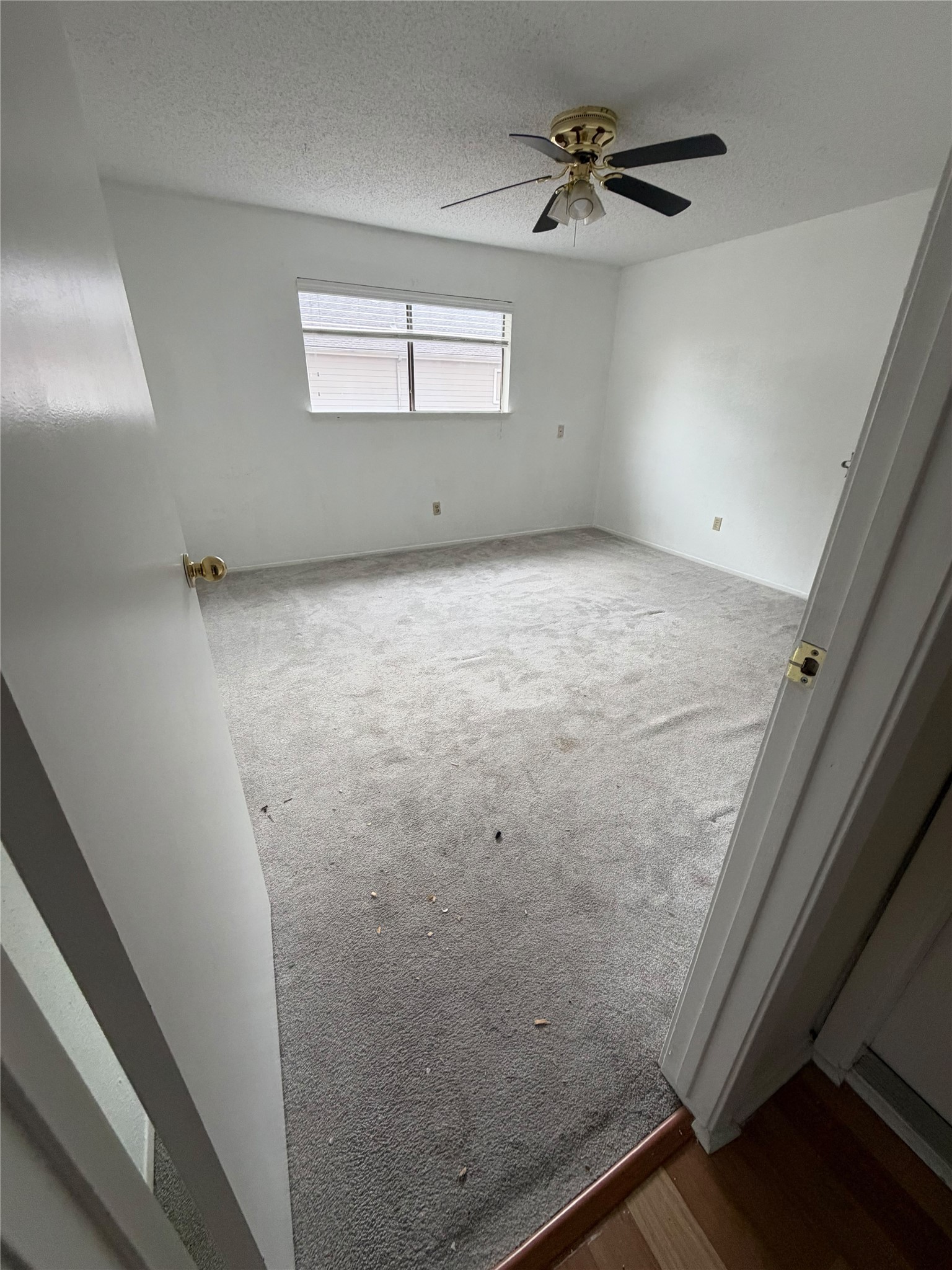 6701 Sands Point Drive 9 Property Photo 5