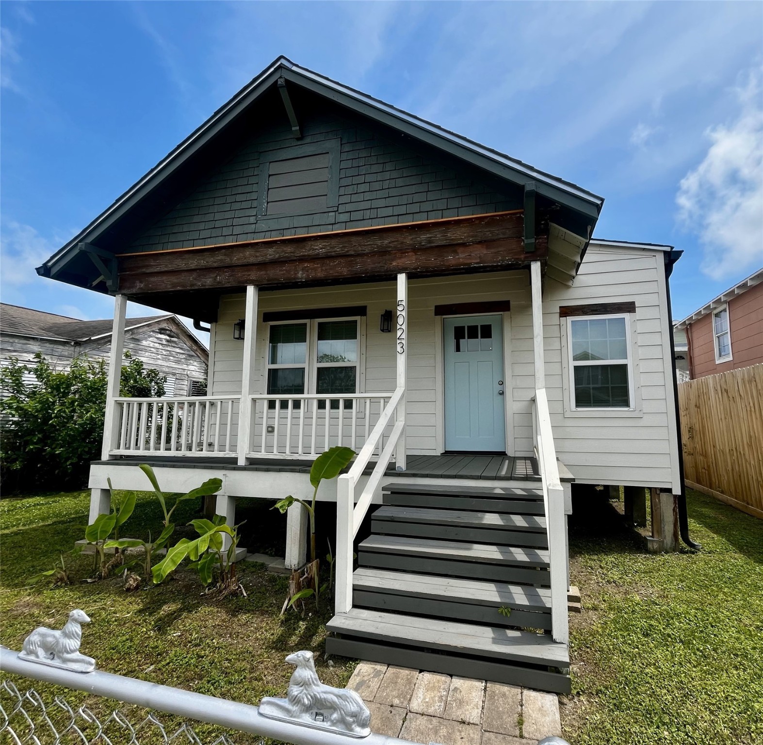 5023 Avenue L Property Photo 1