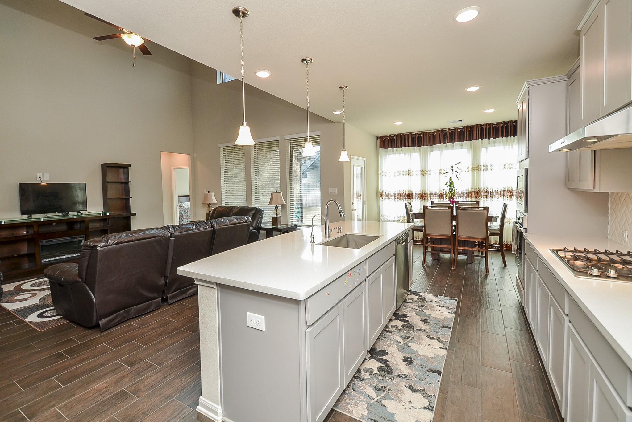 3035 Dragonlet Lane Property Photo 28