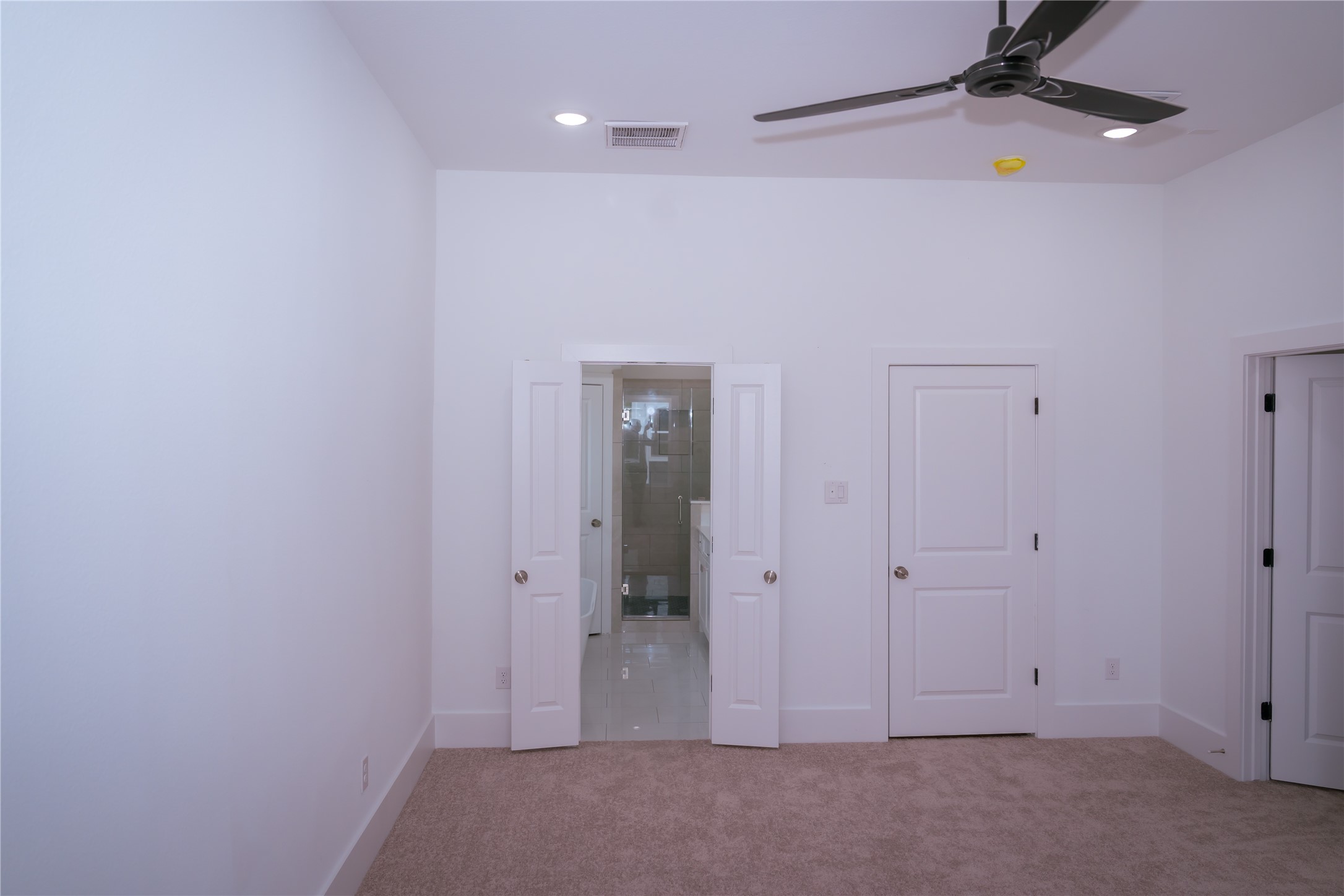 6728 Peerless Street E Property Photo 12