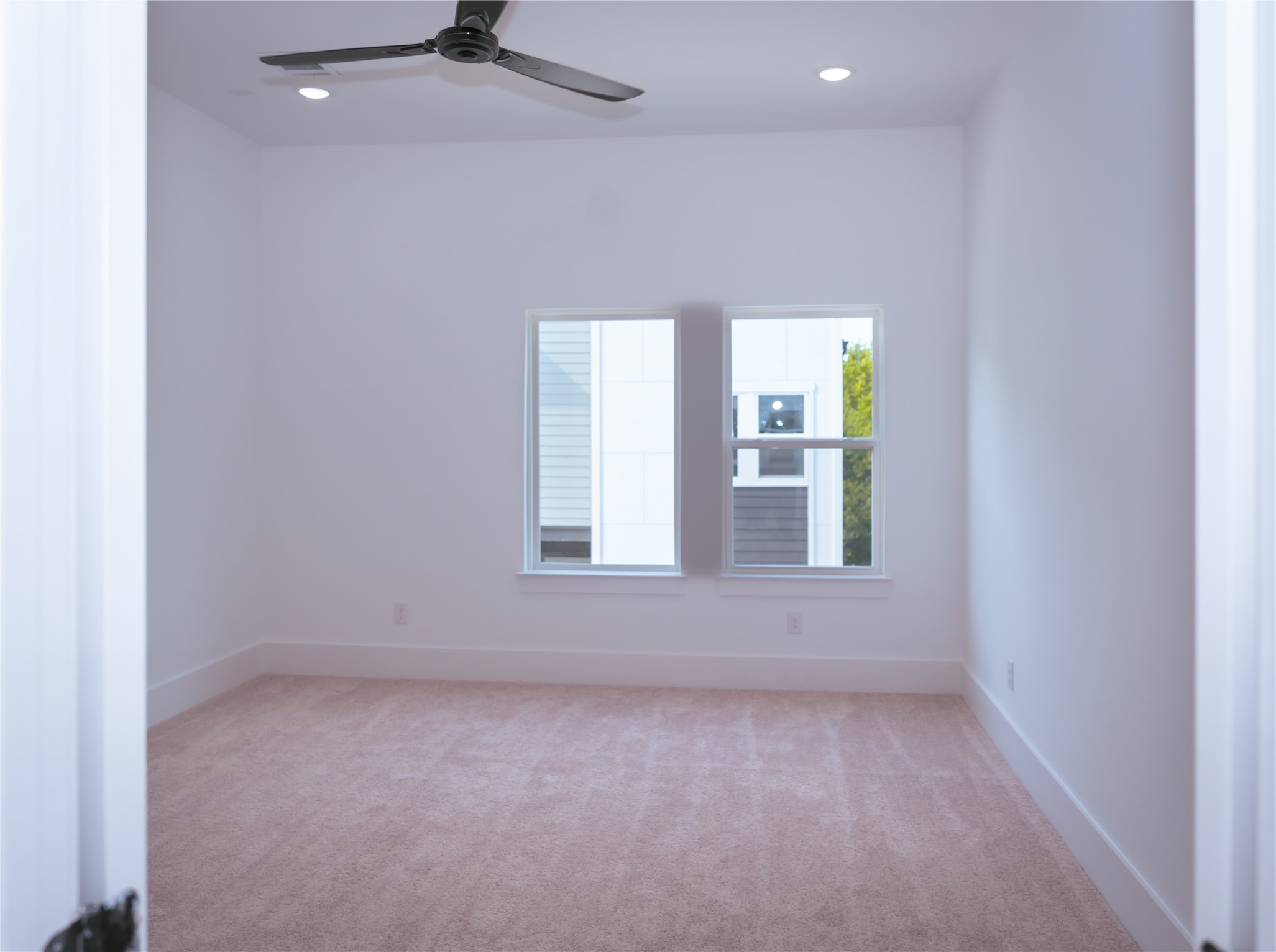 6728 Peerless Street E Property Photo 17