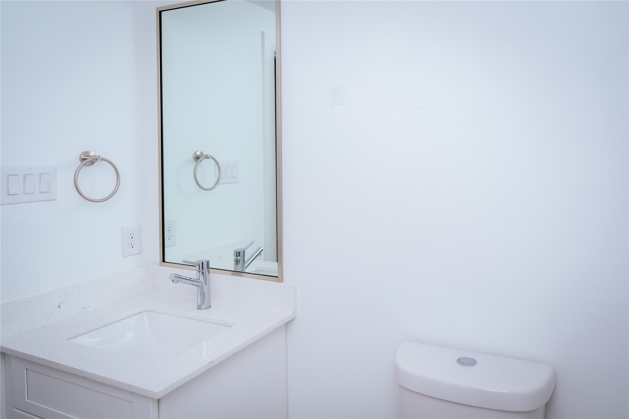 6728 Peerless Street E Property Photo 22