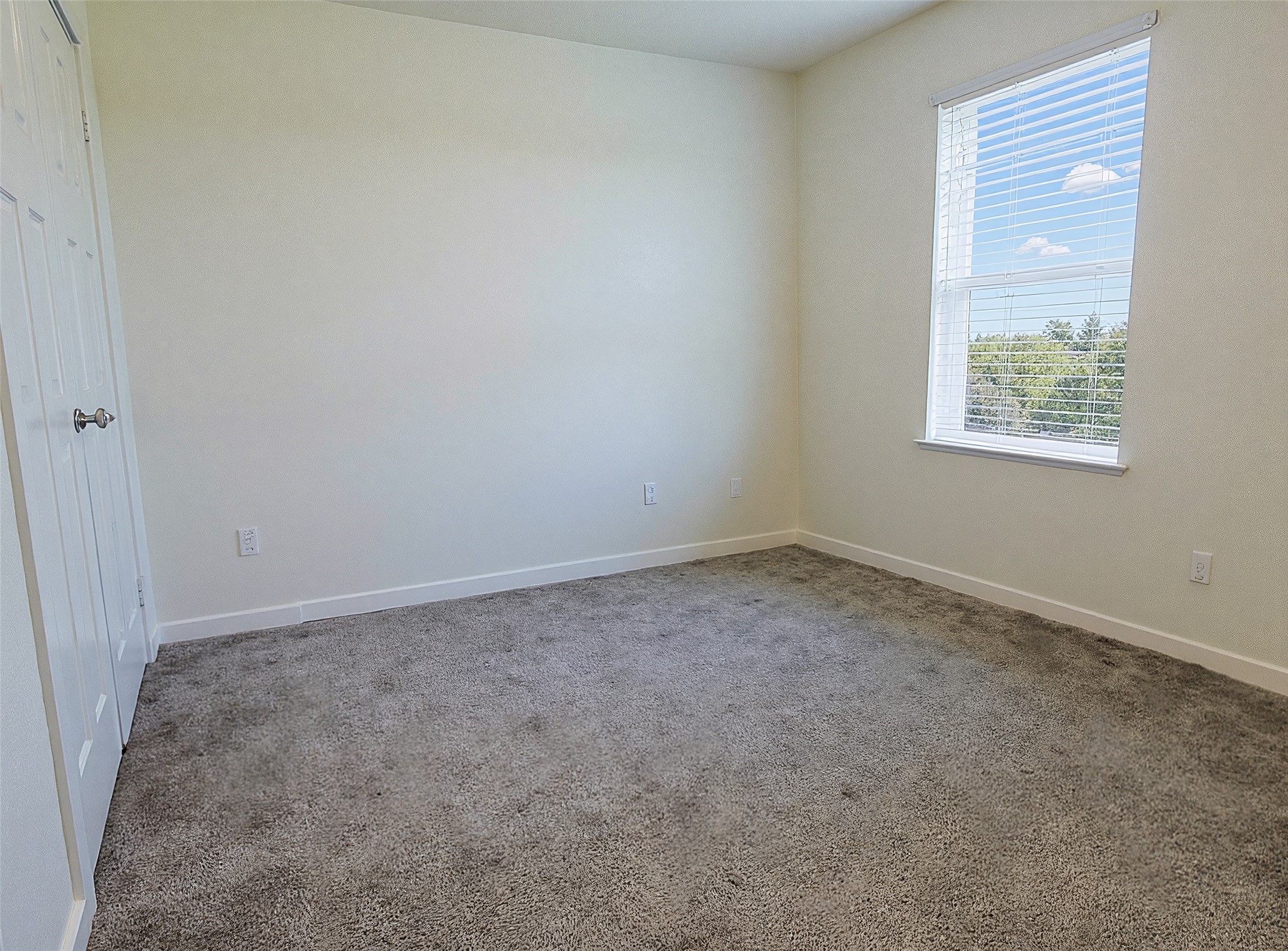 21155 Gosling Road 7b Property Photo 23