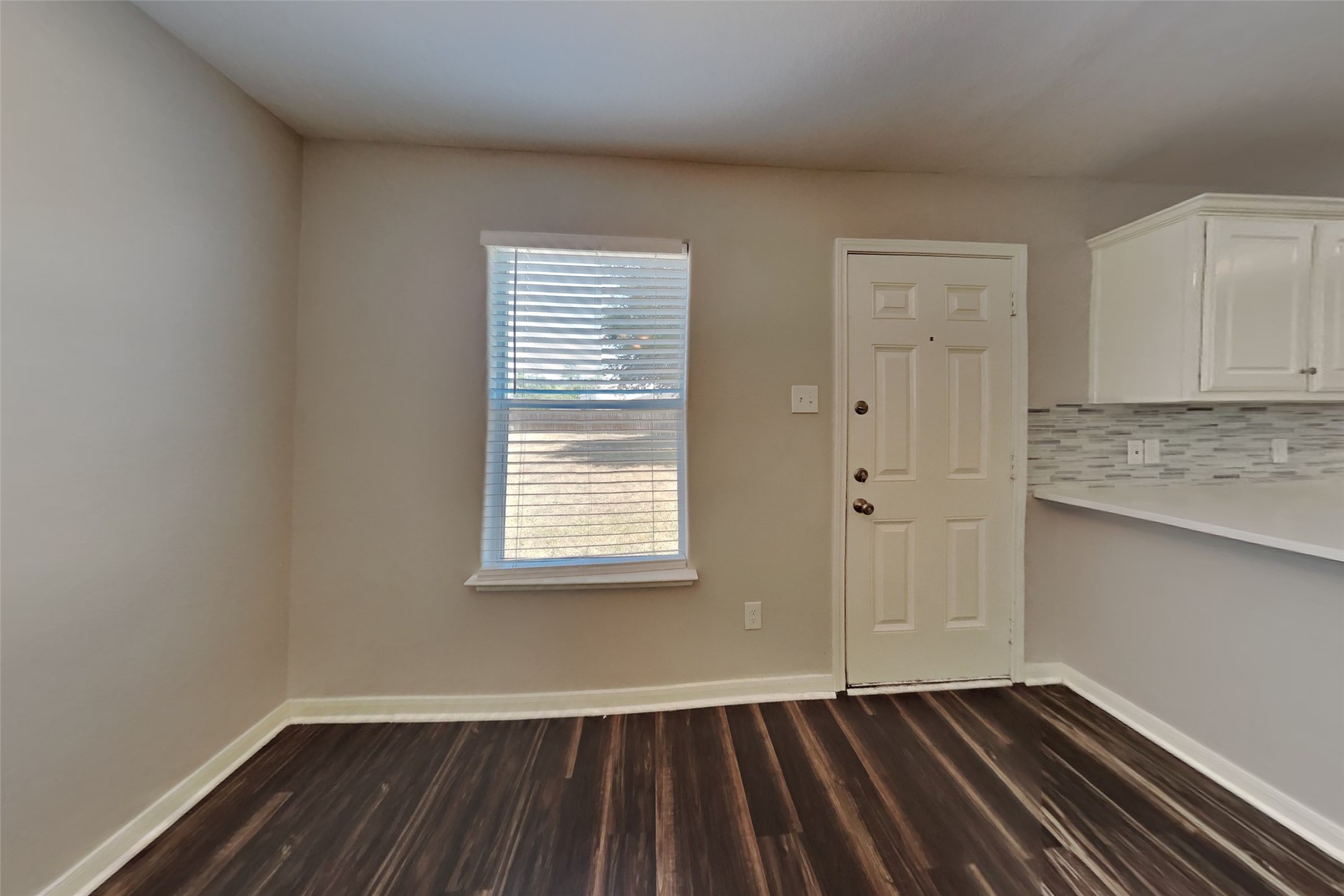 4294 Medina River Loop Property Photo 5
