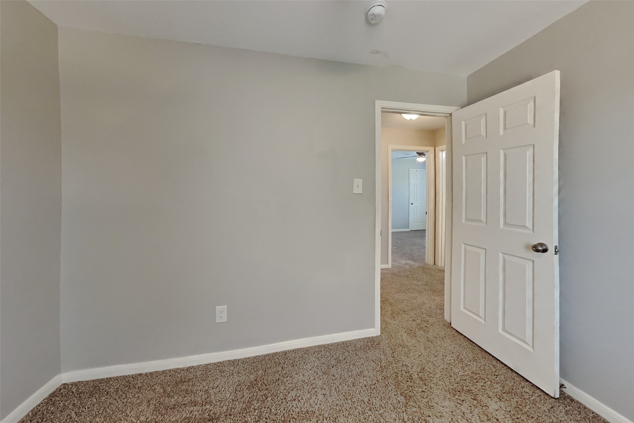 4294 Medina River Loop Property Photo 14