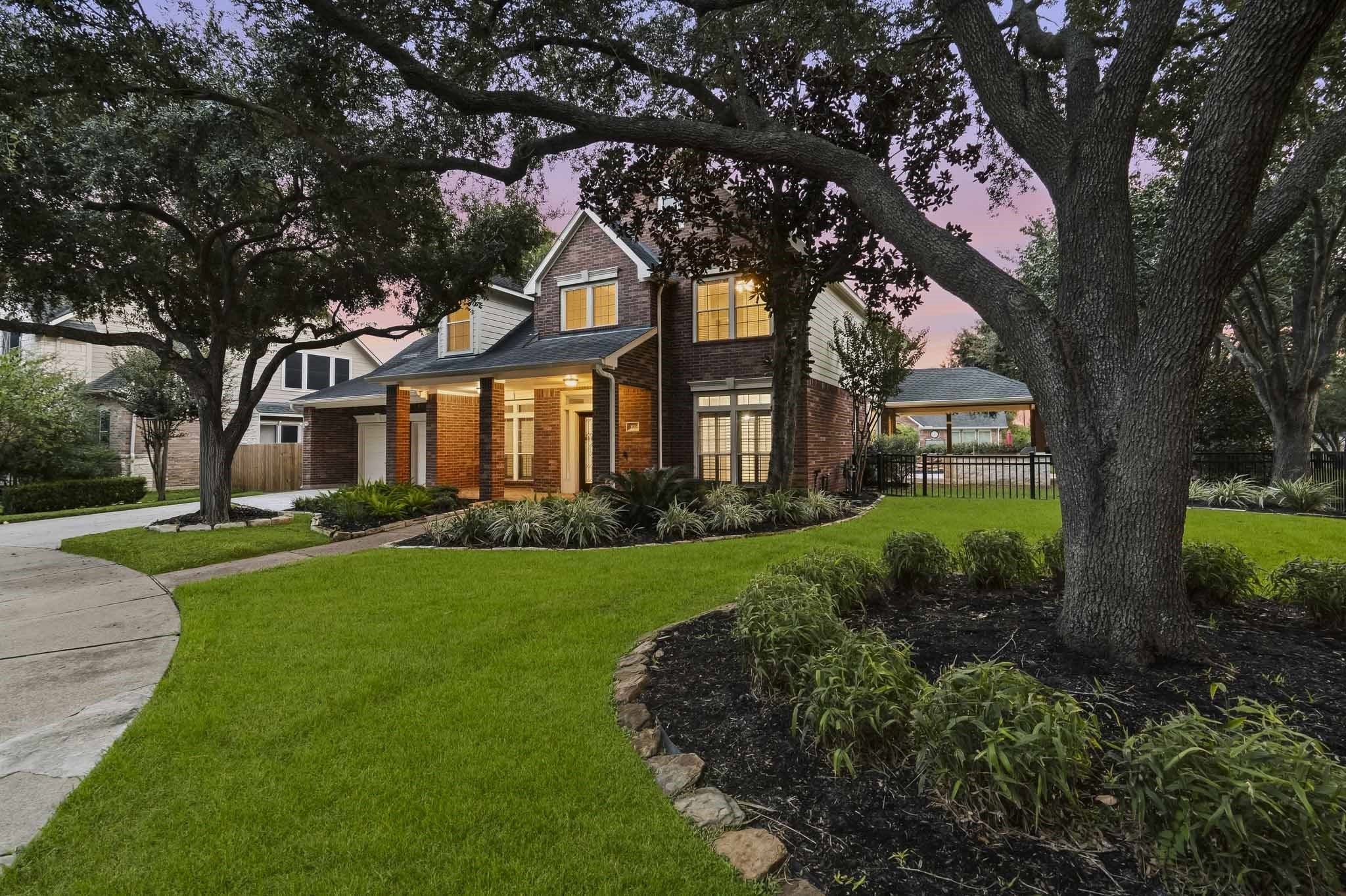 5702 Misty Island Court Property Photo 3